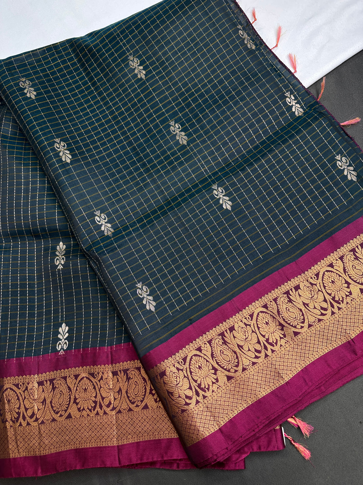 Kanchi Border Vintage Dharamvaram Green Silk Saree - SR001114