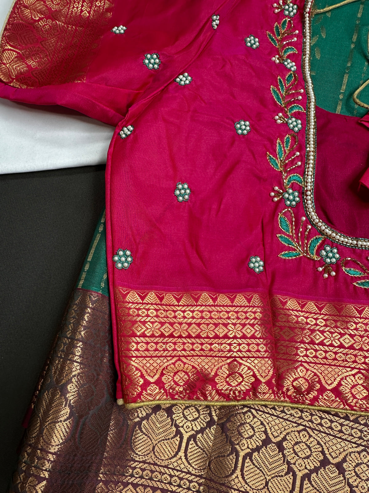 Dharmavaram Pattu Green Pink Semi Silk Saree - SR001115