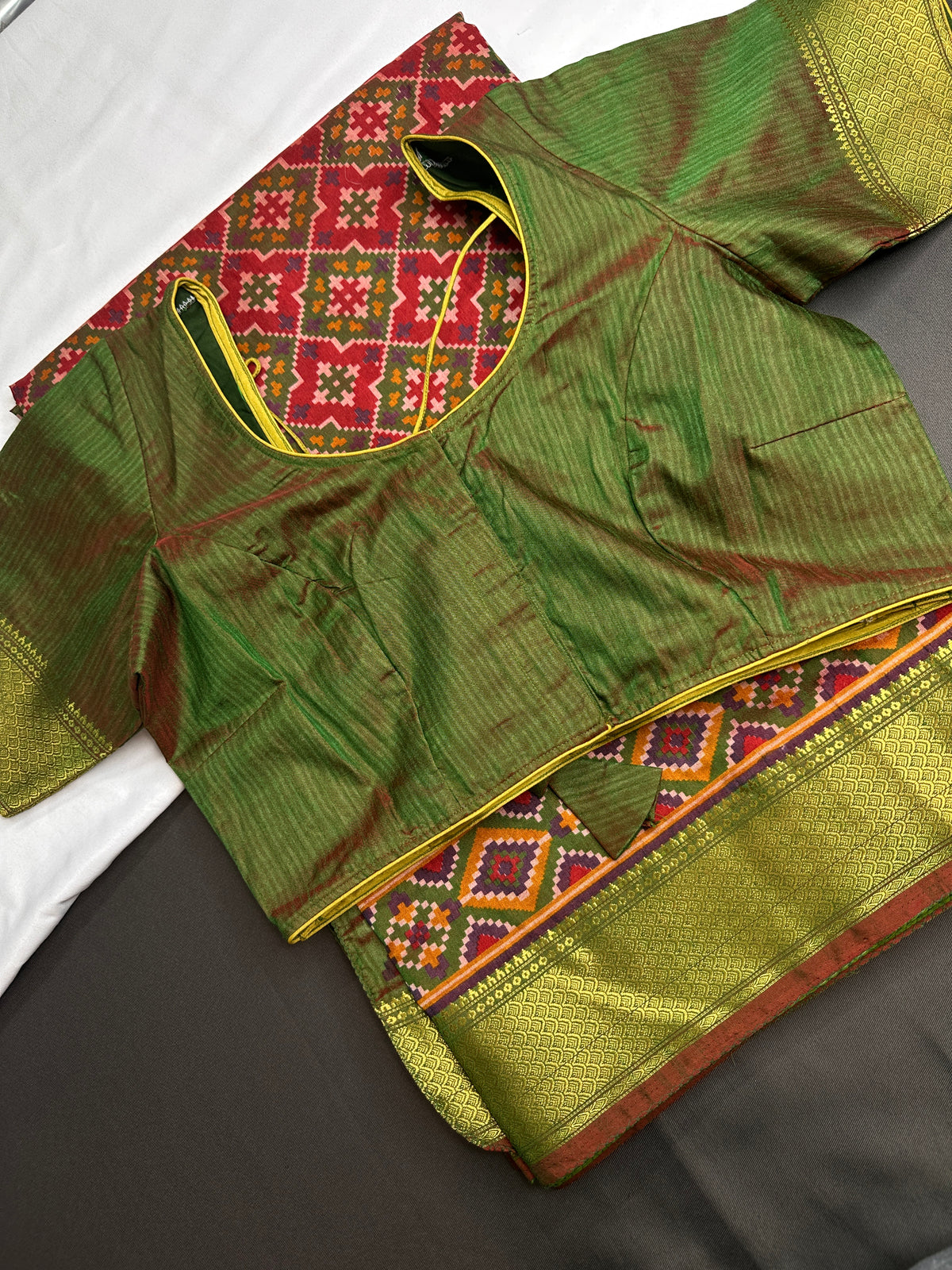 Pink Green Patola Ikkat Lightweight Silk Saree - SR001117