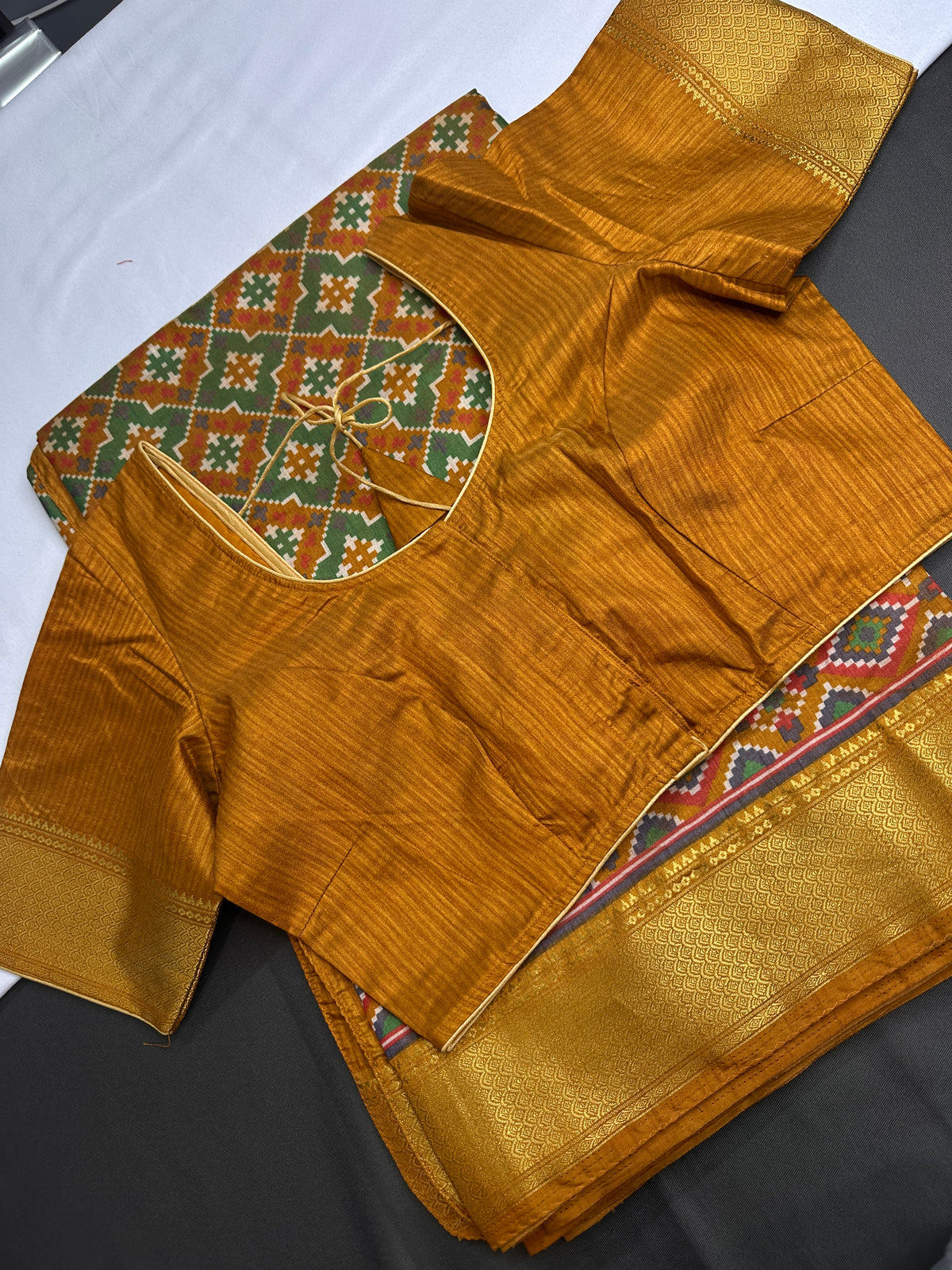Mustard Green Patola Ikkat Lightweight Silk Saree - SR001118