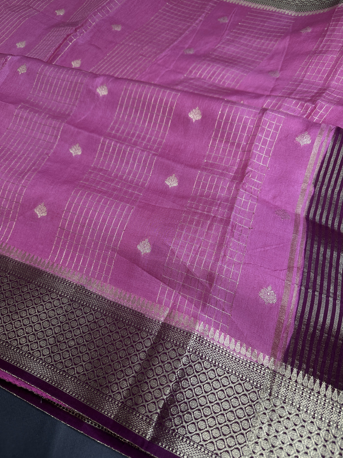 Pink Checks Butta Zari Weaving Raw Mango Saree | SR001120