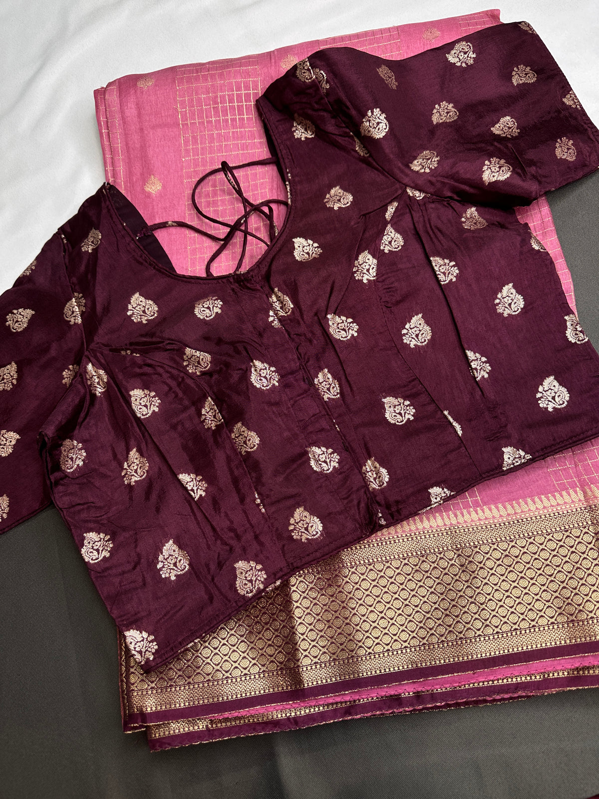 Pink Checks Butta Zari Weaving Raw Mango Saree | SR001120
