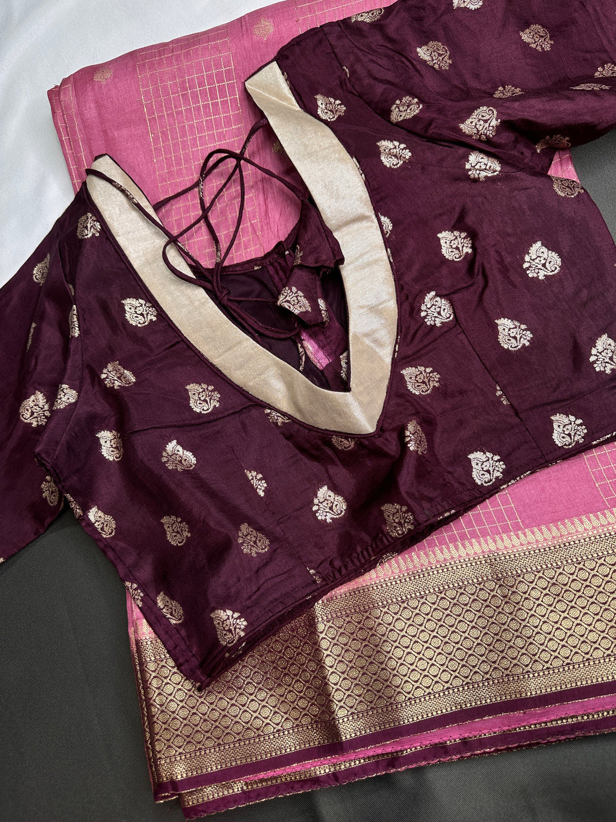 Pink Checks Butta Zari Weaving Raw Mango Saree | SR001120