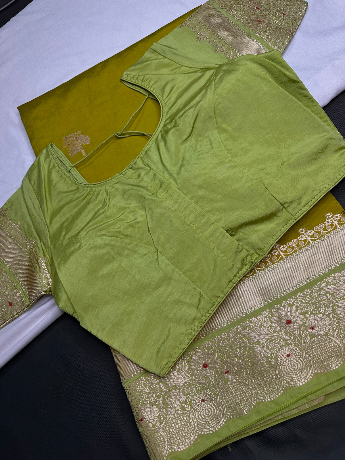 Green Raw Mango Lightweight Silk Saree | SR001123