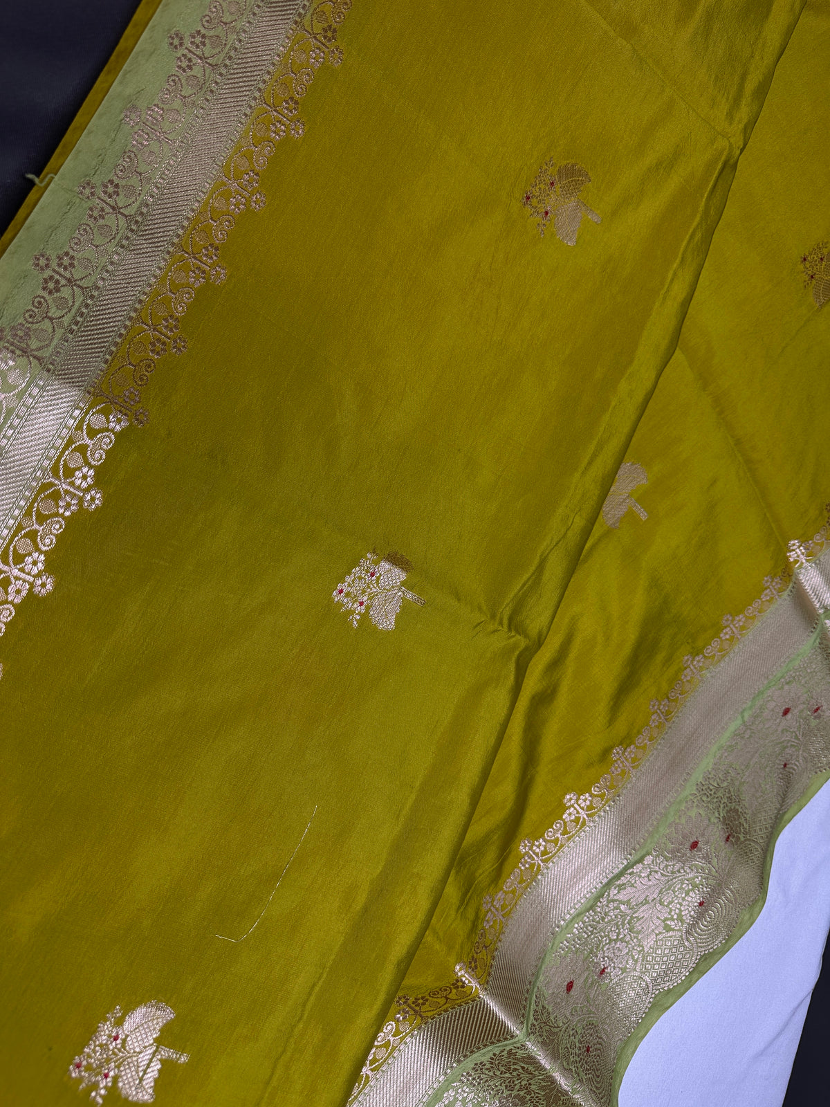 Green Raw Mango Lightweight Silk Saree | SR001123