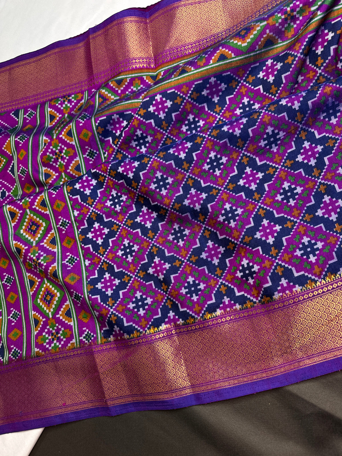 Purple Patola Ikkat Lightweight Silk Saree | SR001124