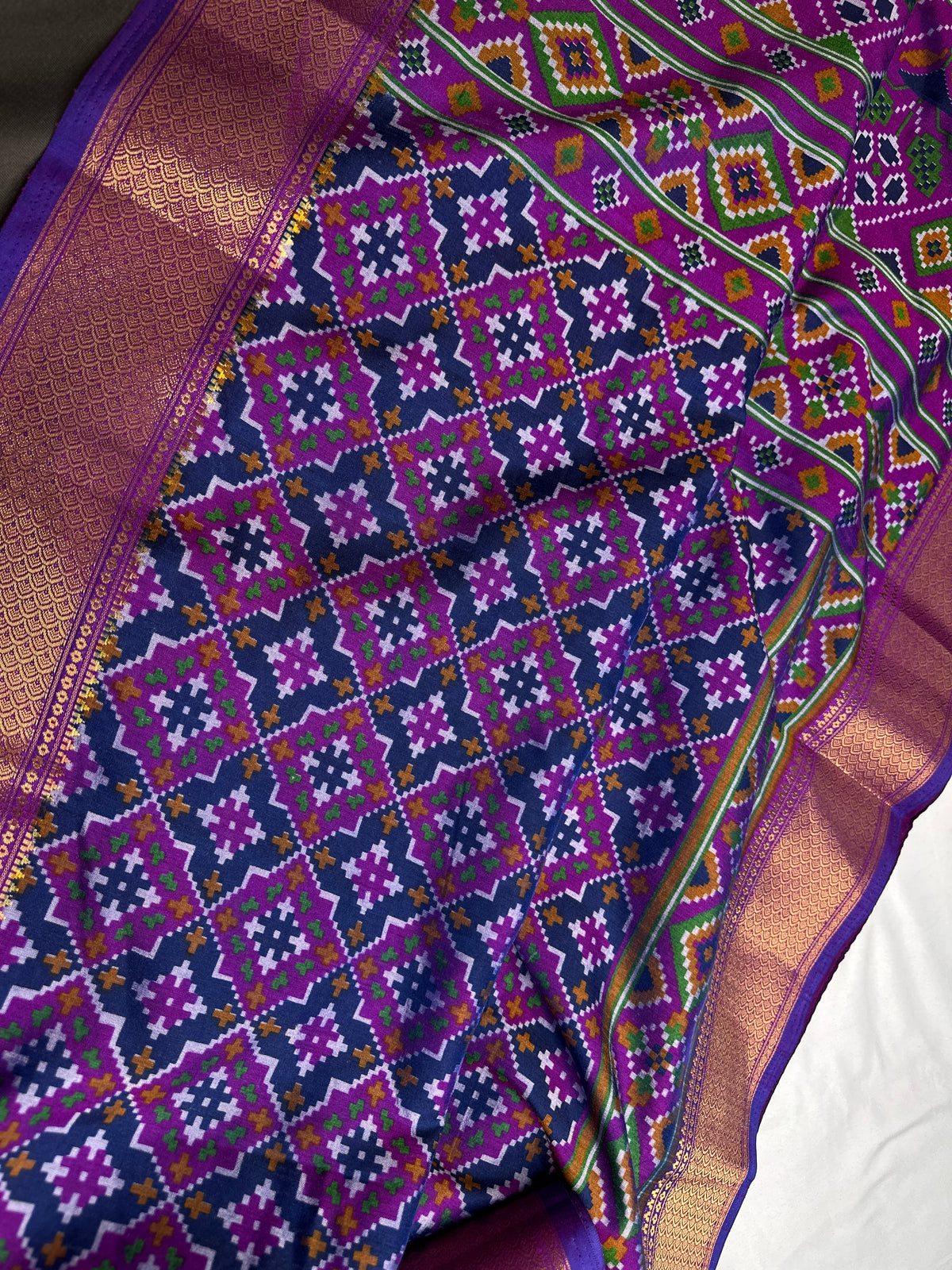 Purple Patola Ikkat Lightweight Silk Saree | SR001124