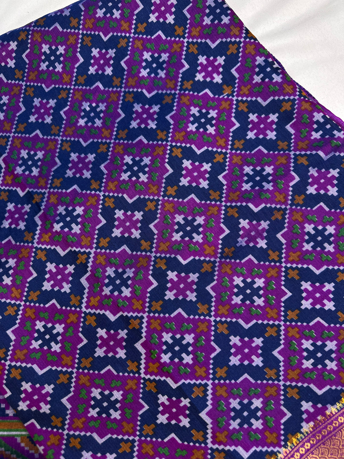Purple Patola Ikkat Lightweight Silk Saree | SR001124