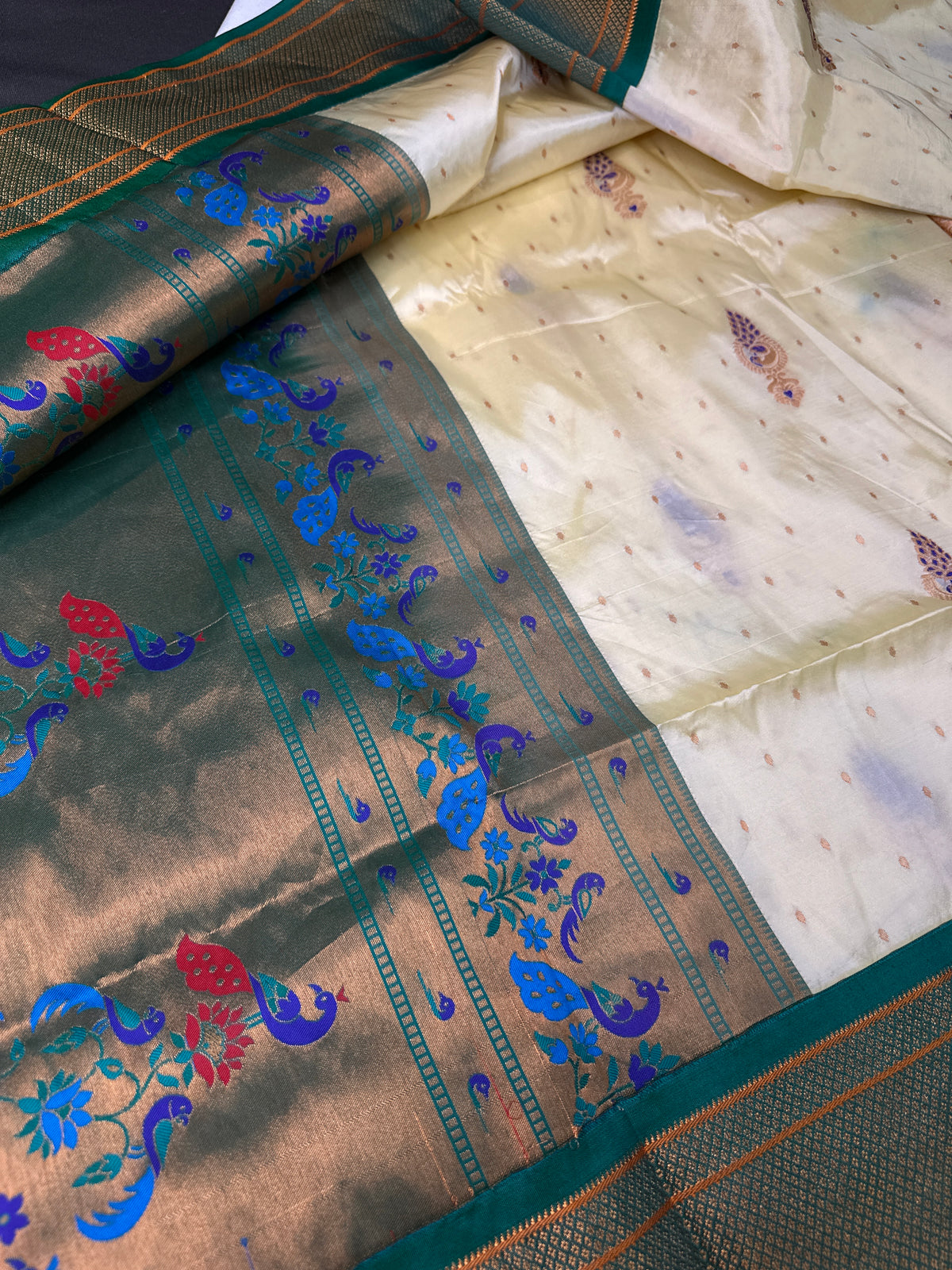 Semi Gadwal Chanderi Silk Paithani Cream Green Saree | SR001125