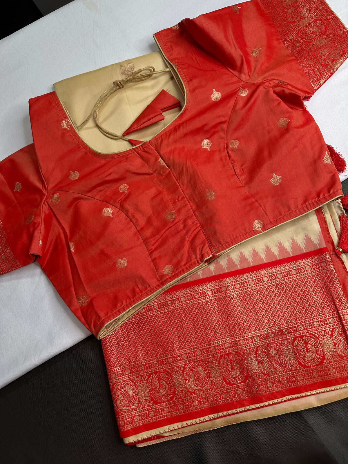 Semi Gadwal Cream Orange Silk Kanchi Border Saree | SR001127