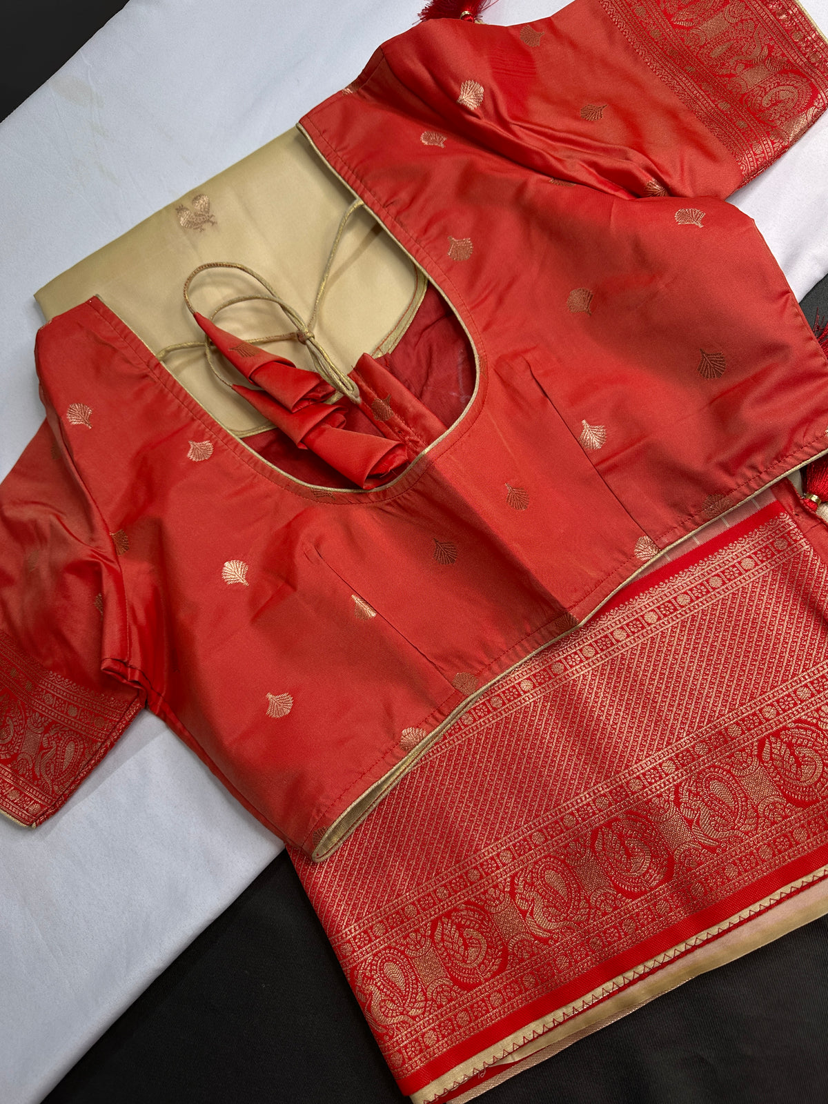 Semi Gadwal Cream Orange Silk Kanchi Border Saree | SR001127