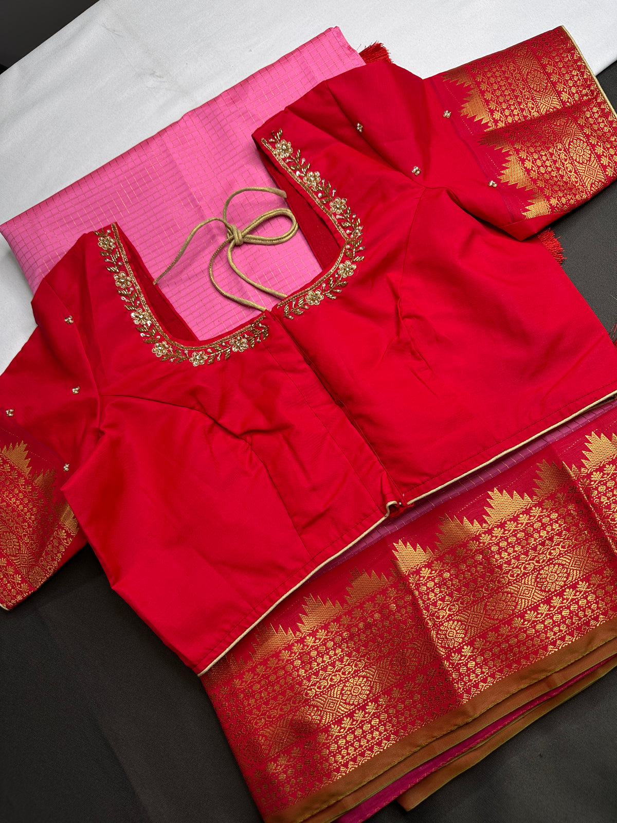 Pink Red Vintage Checked Semi Kanjivaram Pattu Saree - SR001136