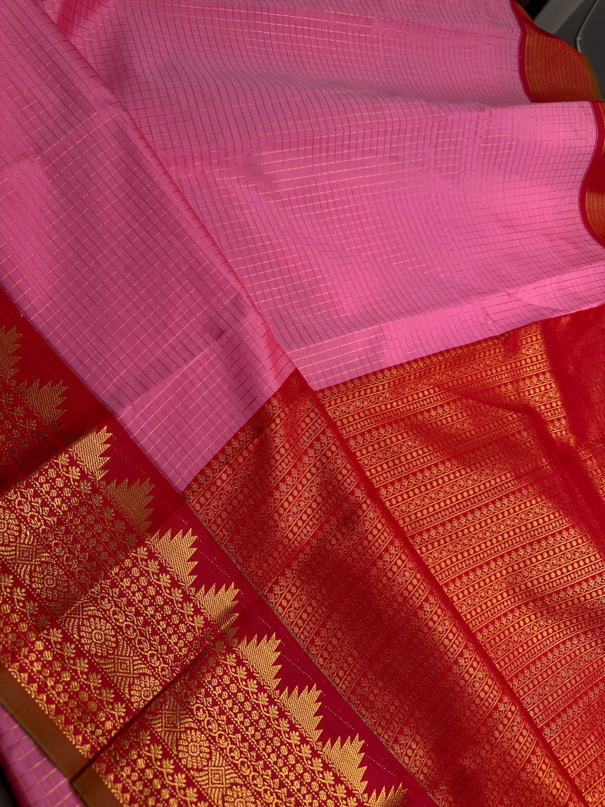 Pink Red Vintage Checked Semi Kanjivaram Pattu Saree - SR001136