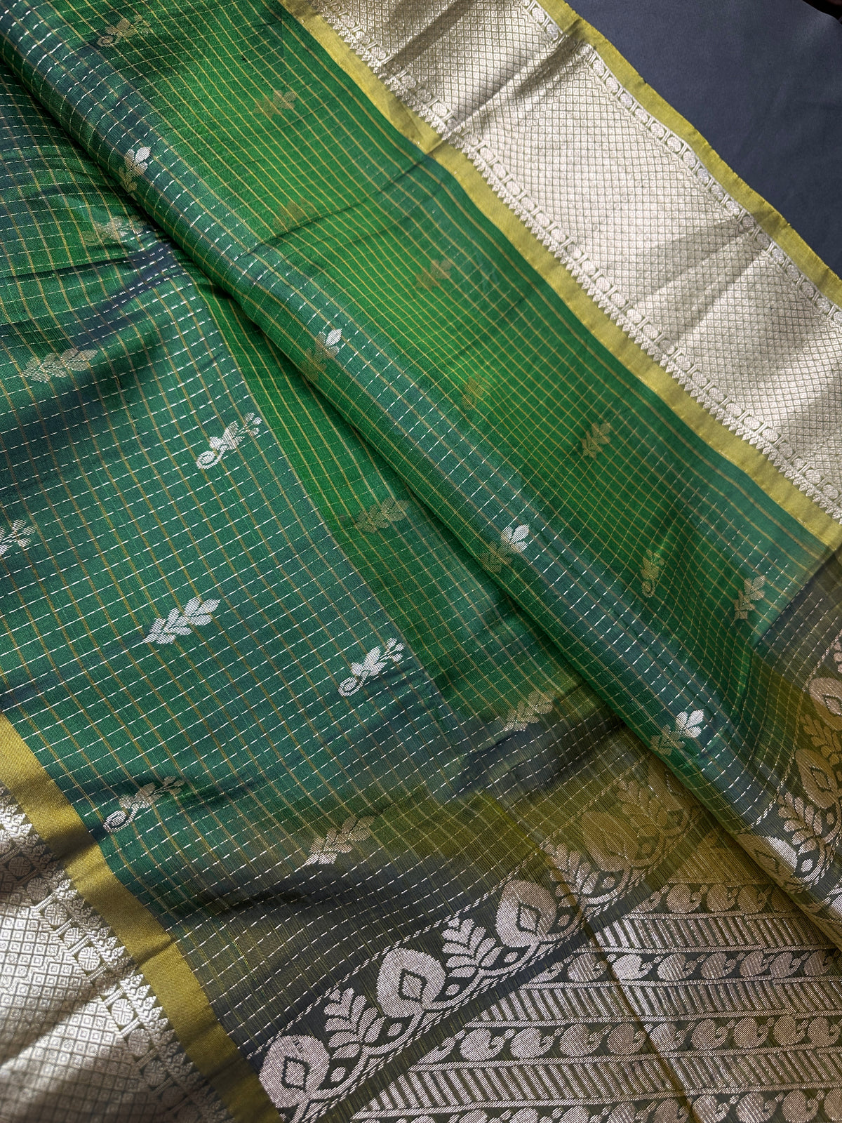 Vintage Checkered Kanchi Border Green Silk Saree with Stitched Blouse - SR001139