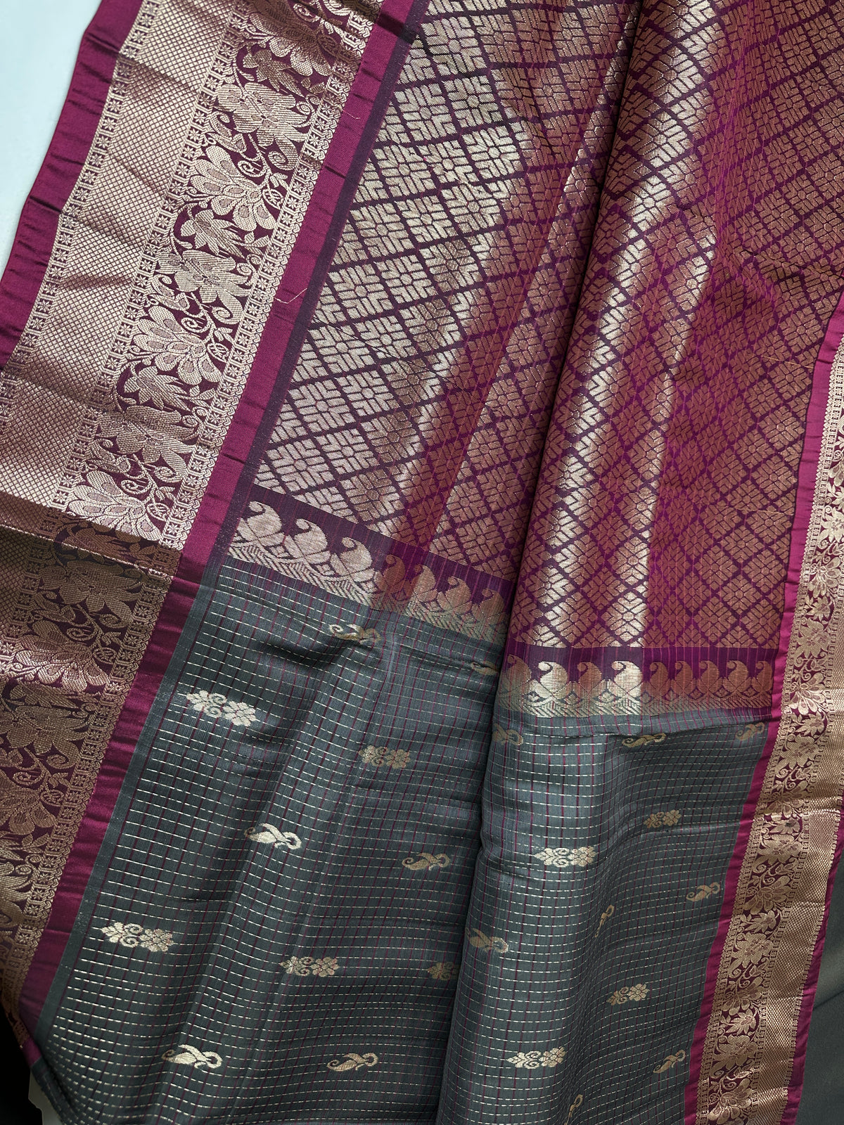 Vintage Checkered Kanchi Border Grey Magenta Silk Saree with Stitched Blouse - SR001140