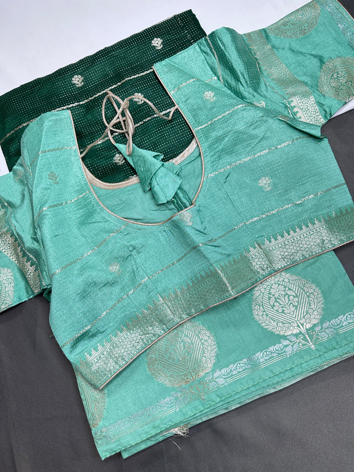 Green Raw Mango Light Weight Silk Saree - 