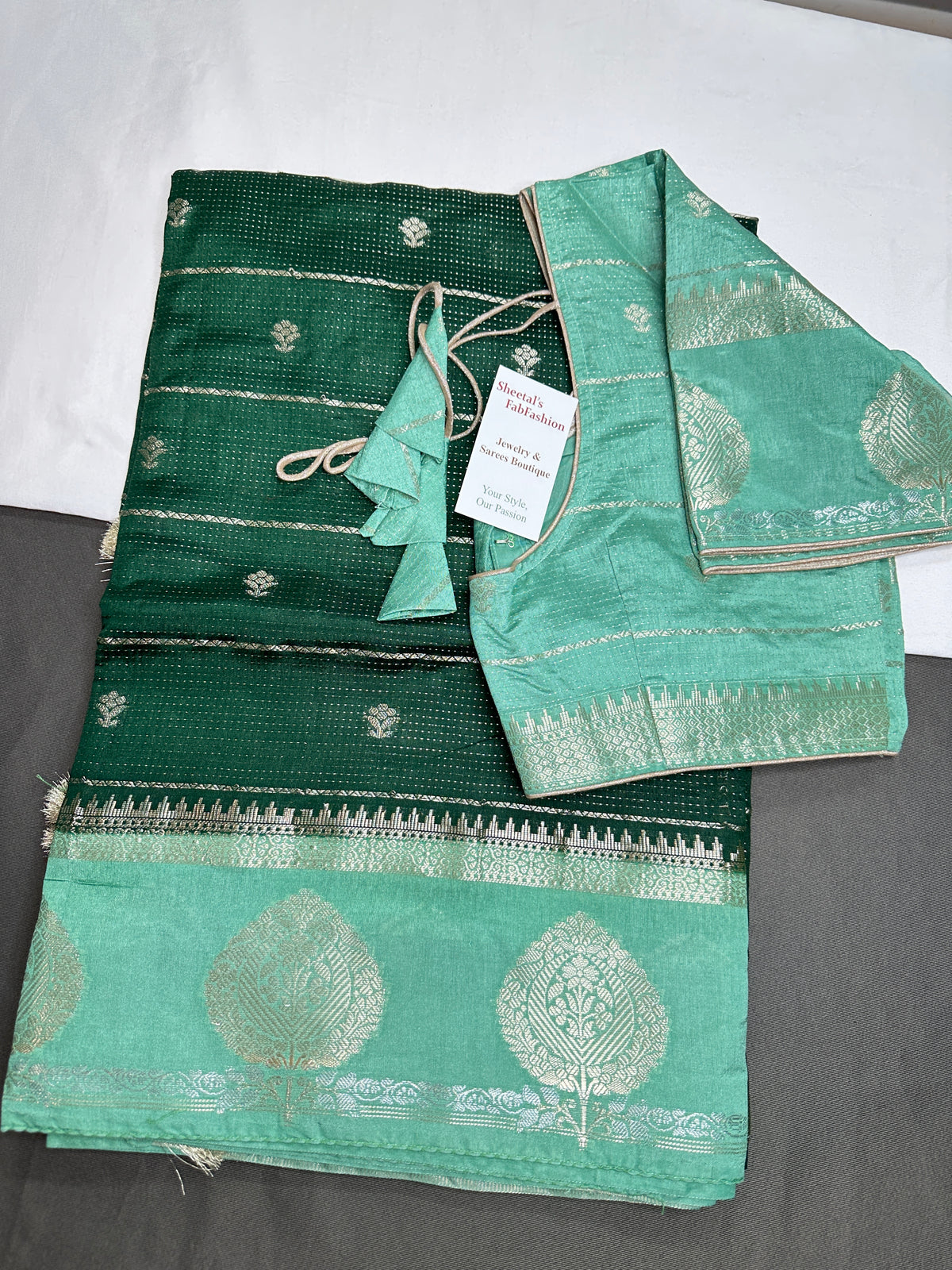 Green Raw Mango Light Weight Silk Saree - 
