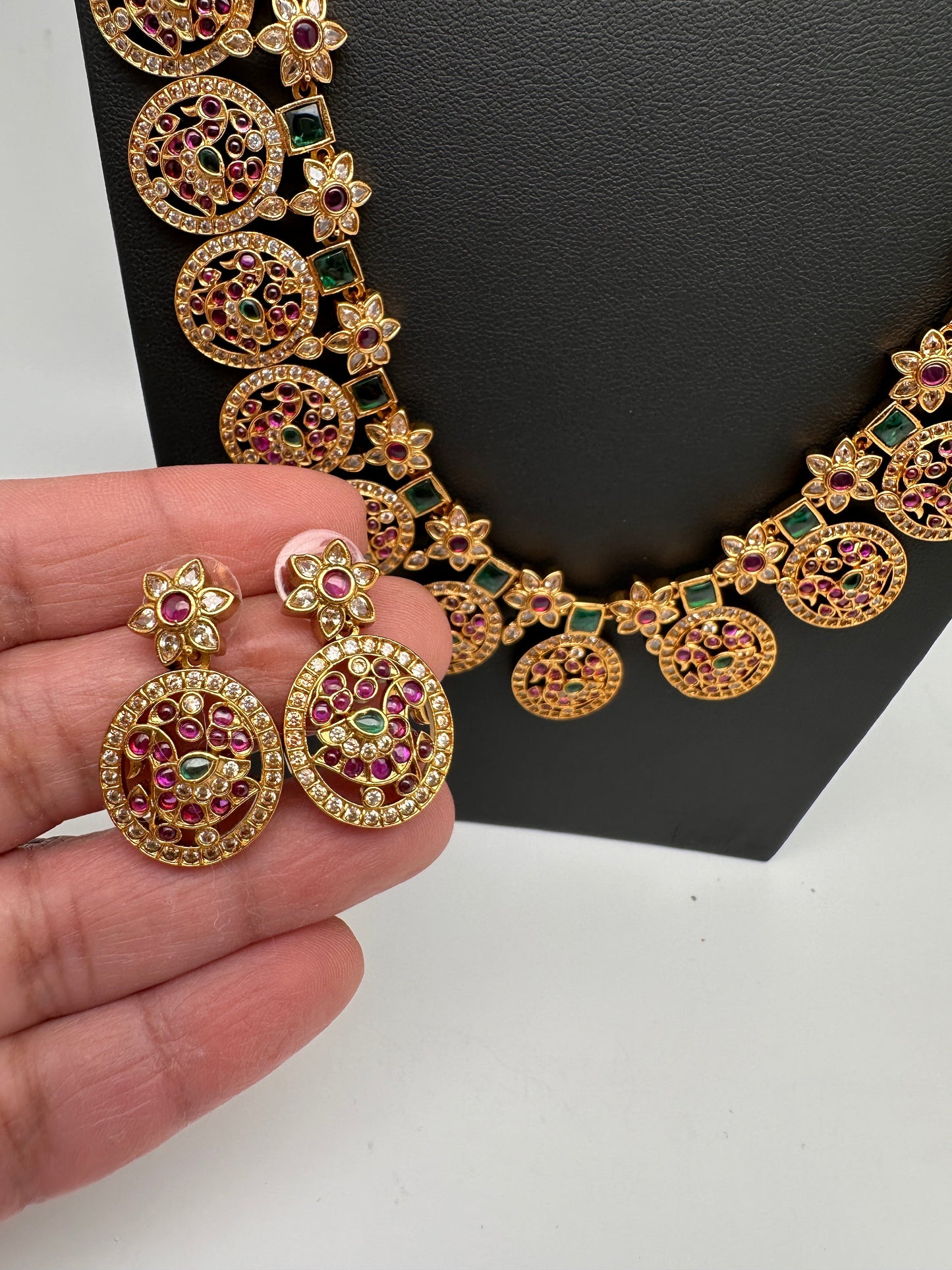 Peacock Pattern Bottu Mala Necklace