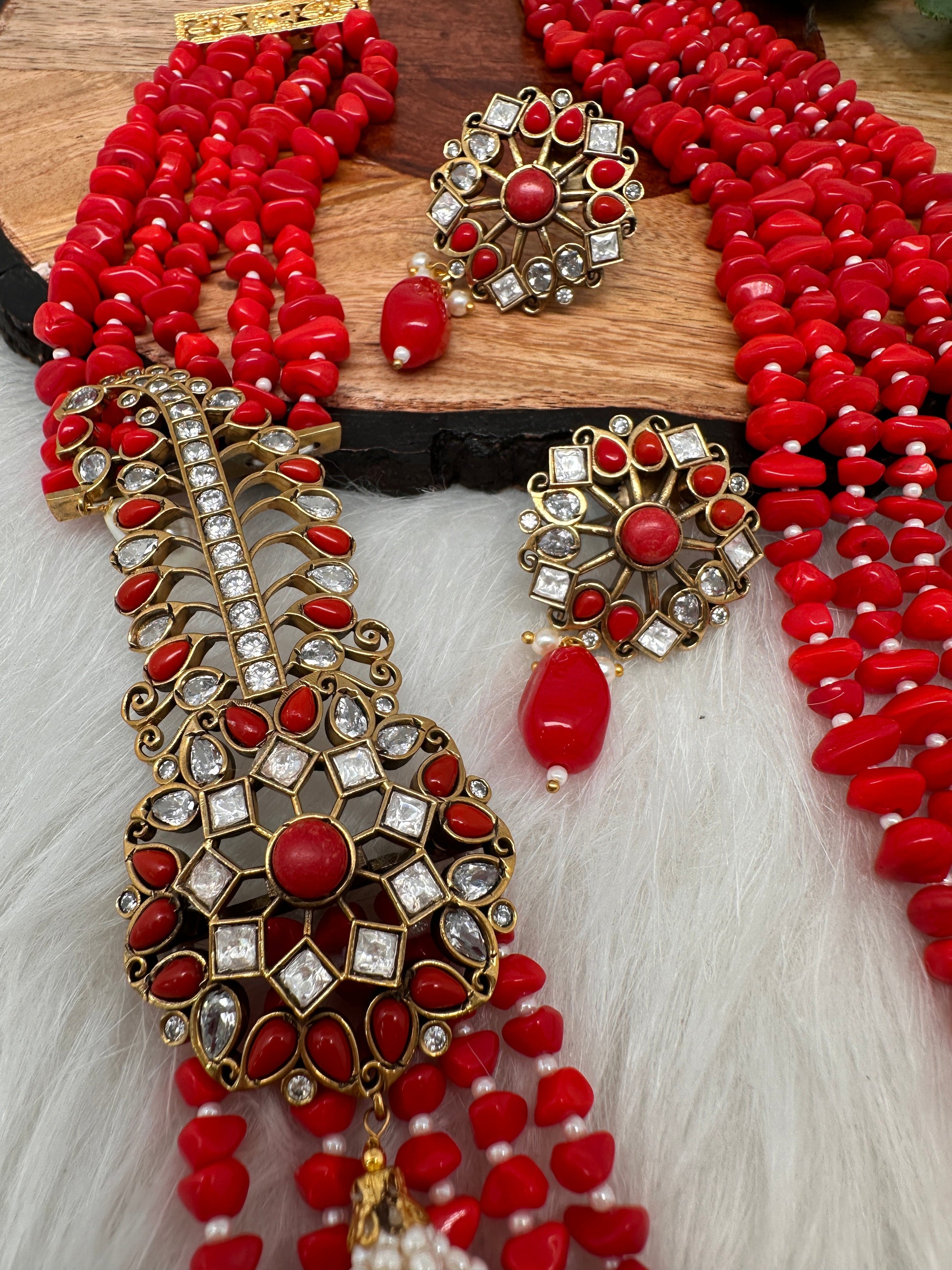 Moissanite Kundan Side Pendent Color Monalisa Beads Necklace - Coral
