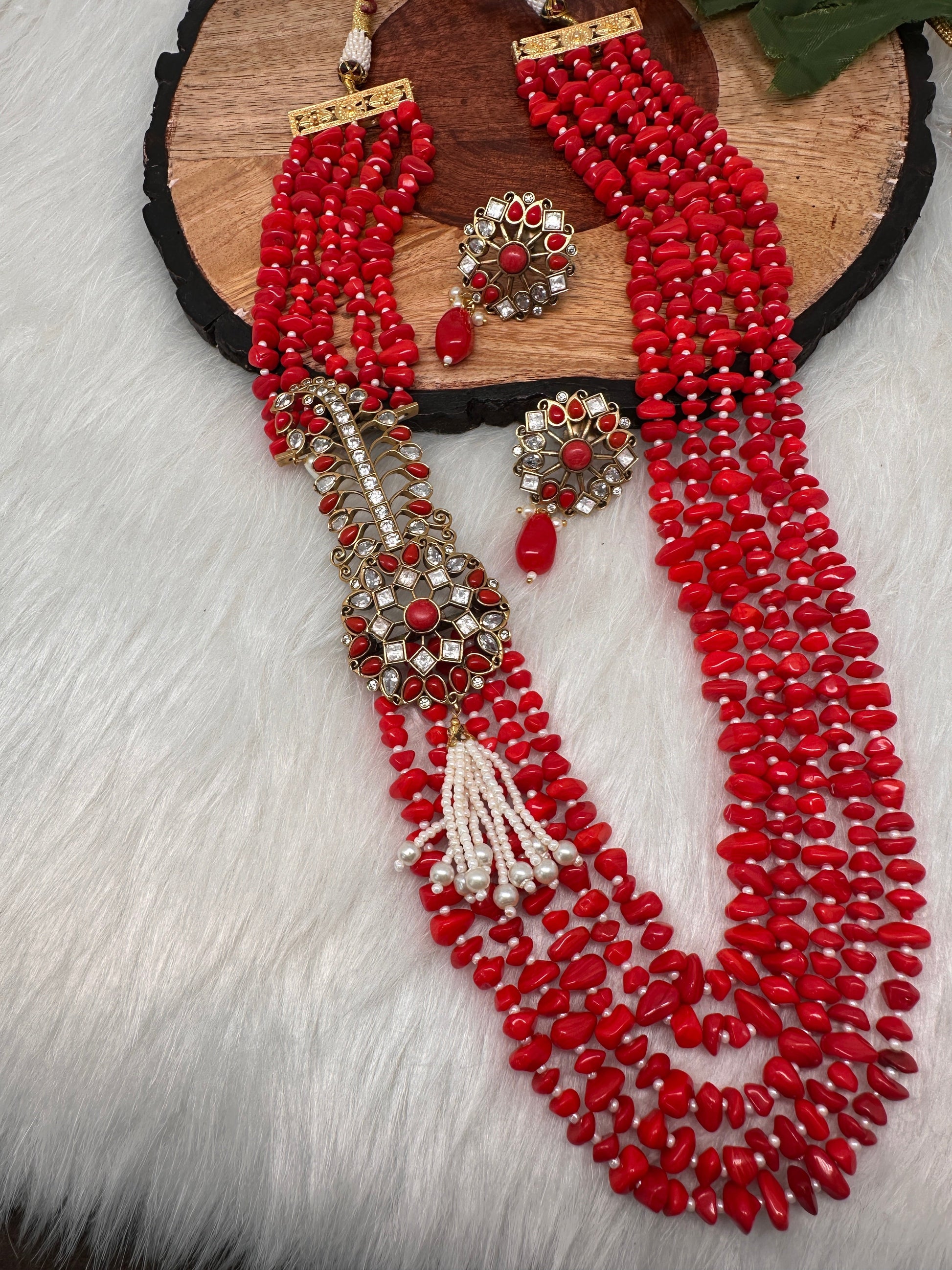 Moissanite Kundan Side Pendent Color Monalisa Beads Necklace - Coral