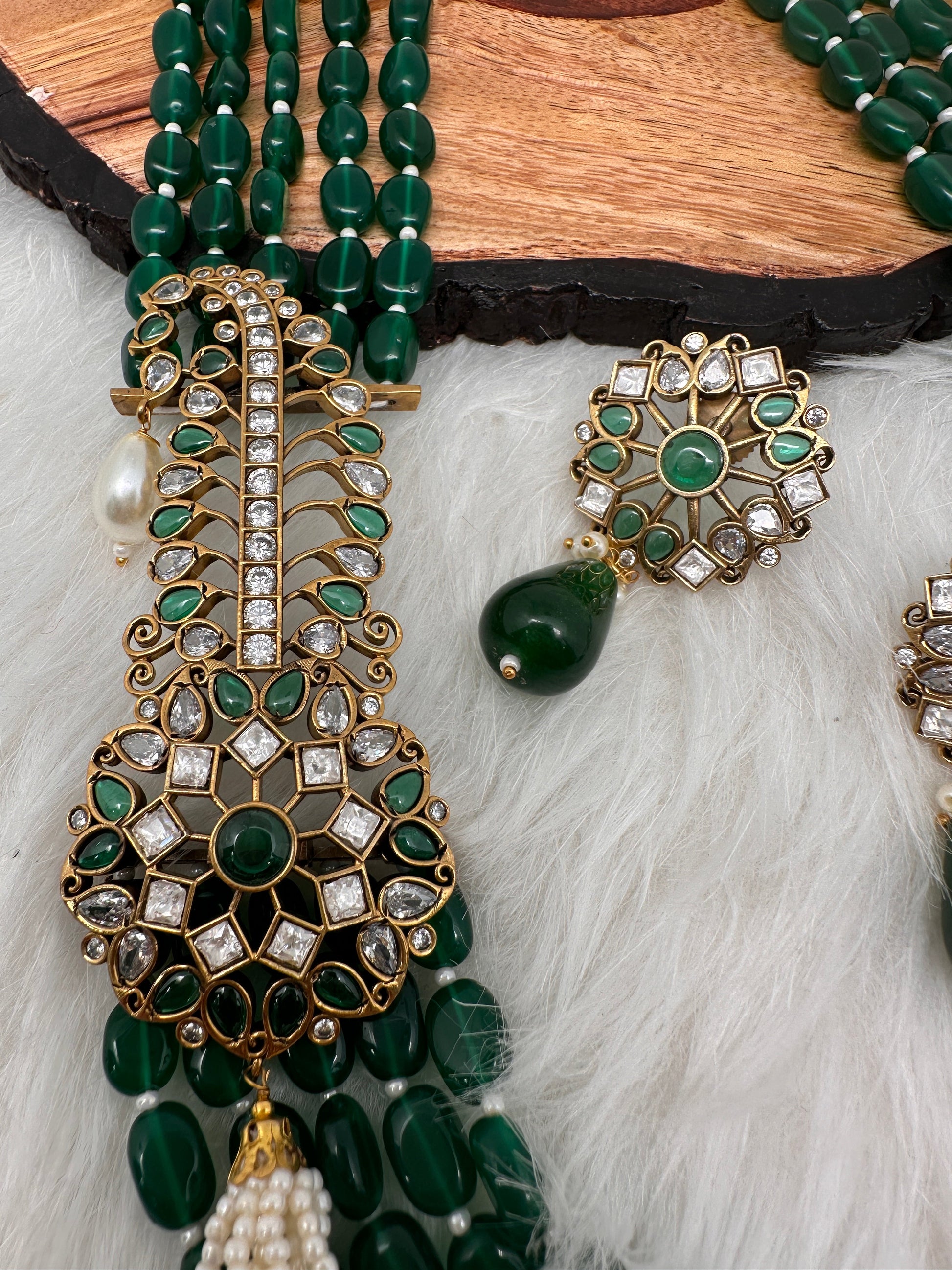 Moissanite Kundan Side Pendent Color Monalisa Beads Necklace - Green
