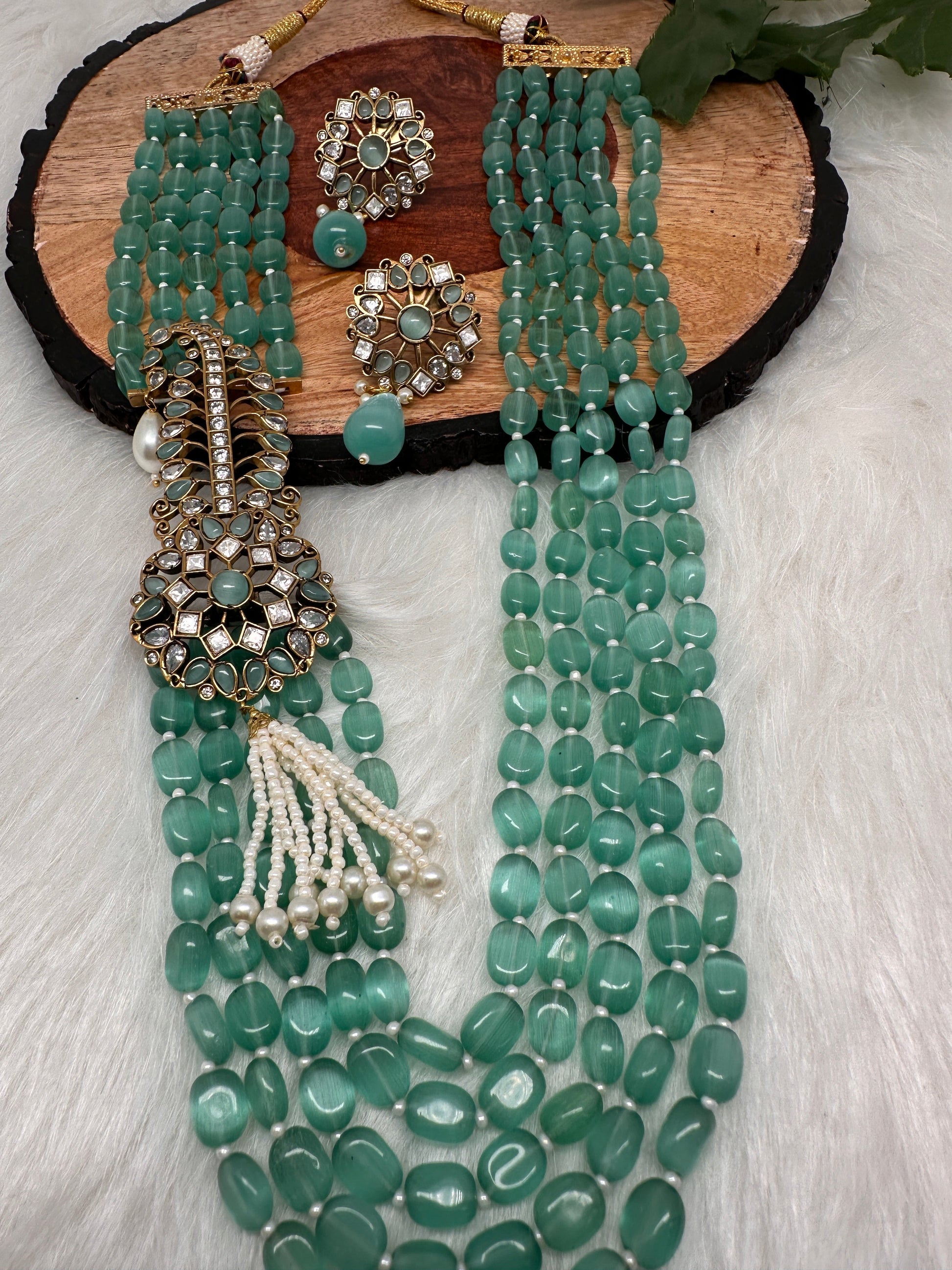 Moissanite Kundan Side Pendent Color Monalisa Beads Necklace - LightGreen