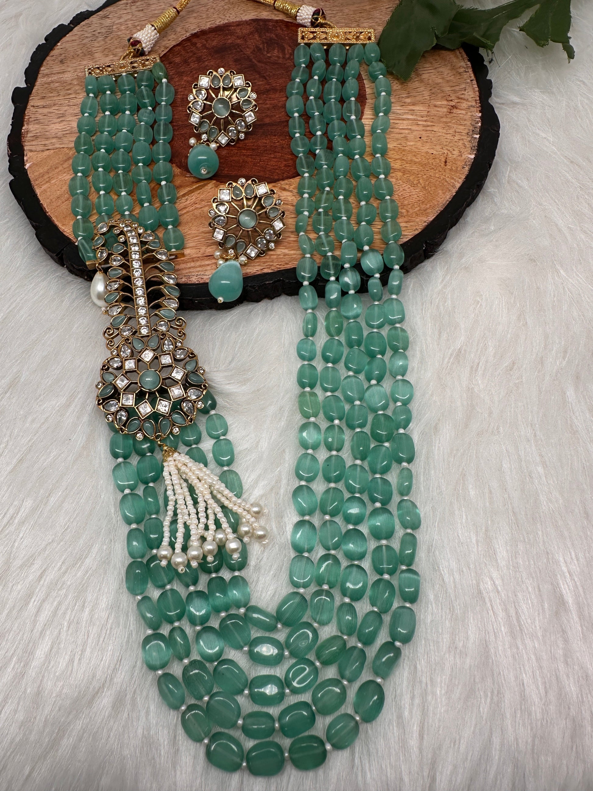 Moissanite Kundan Side Pendent Color Monalisa Beads Necklace - LightGreen