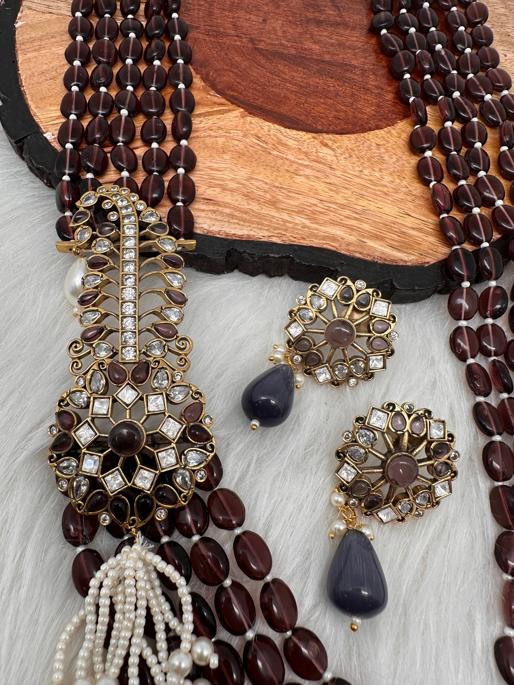 Moissanite Kundan Side Pendent Color Monalisa Beads Necklace - Purple