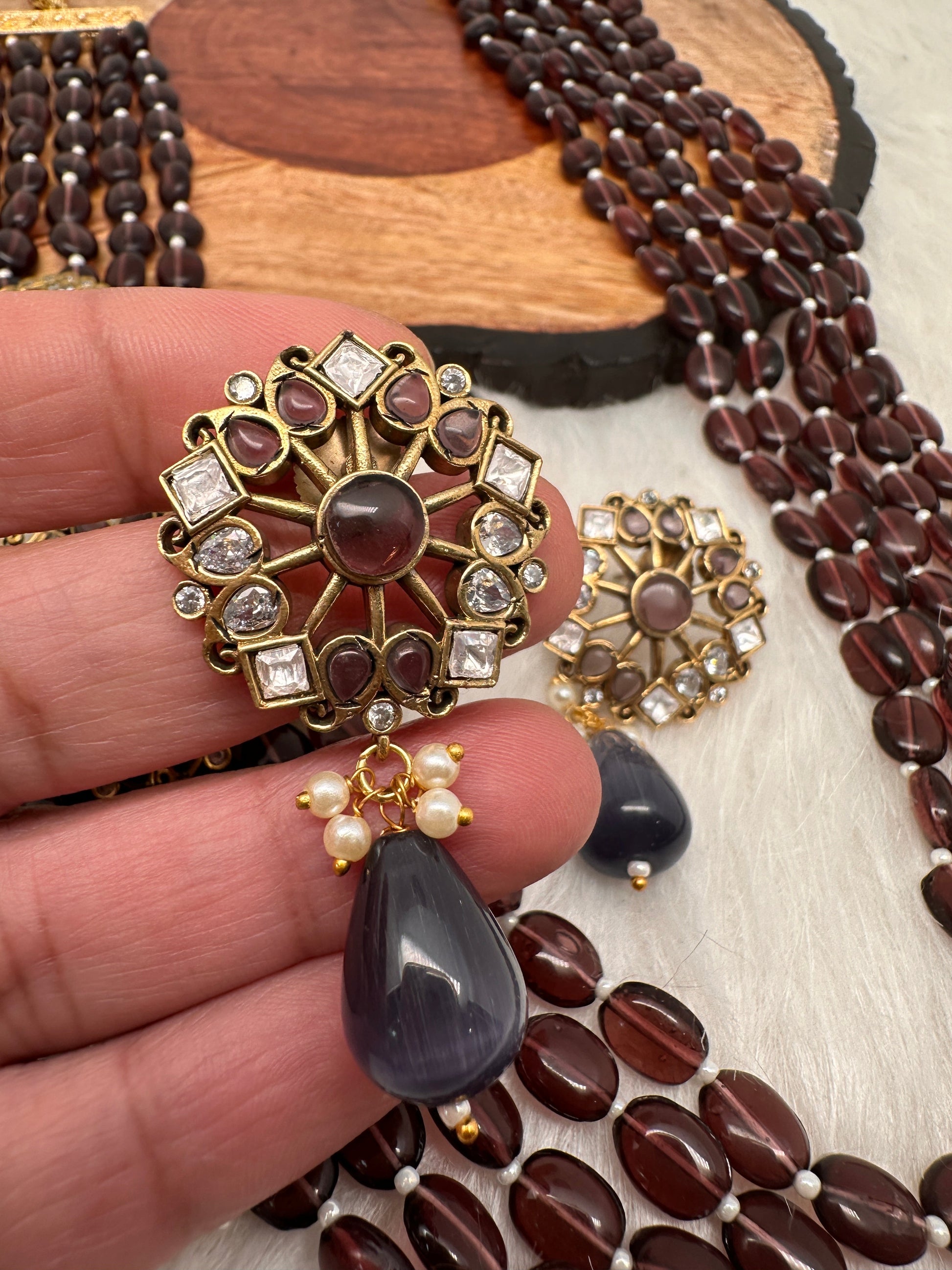 Moissanite Kundan Side Pendent Color Monalisa Beads Necklace - Purple