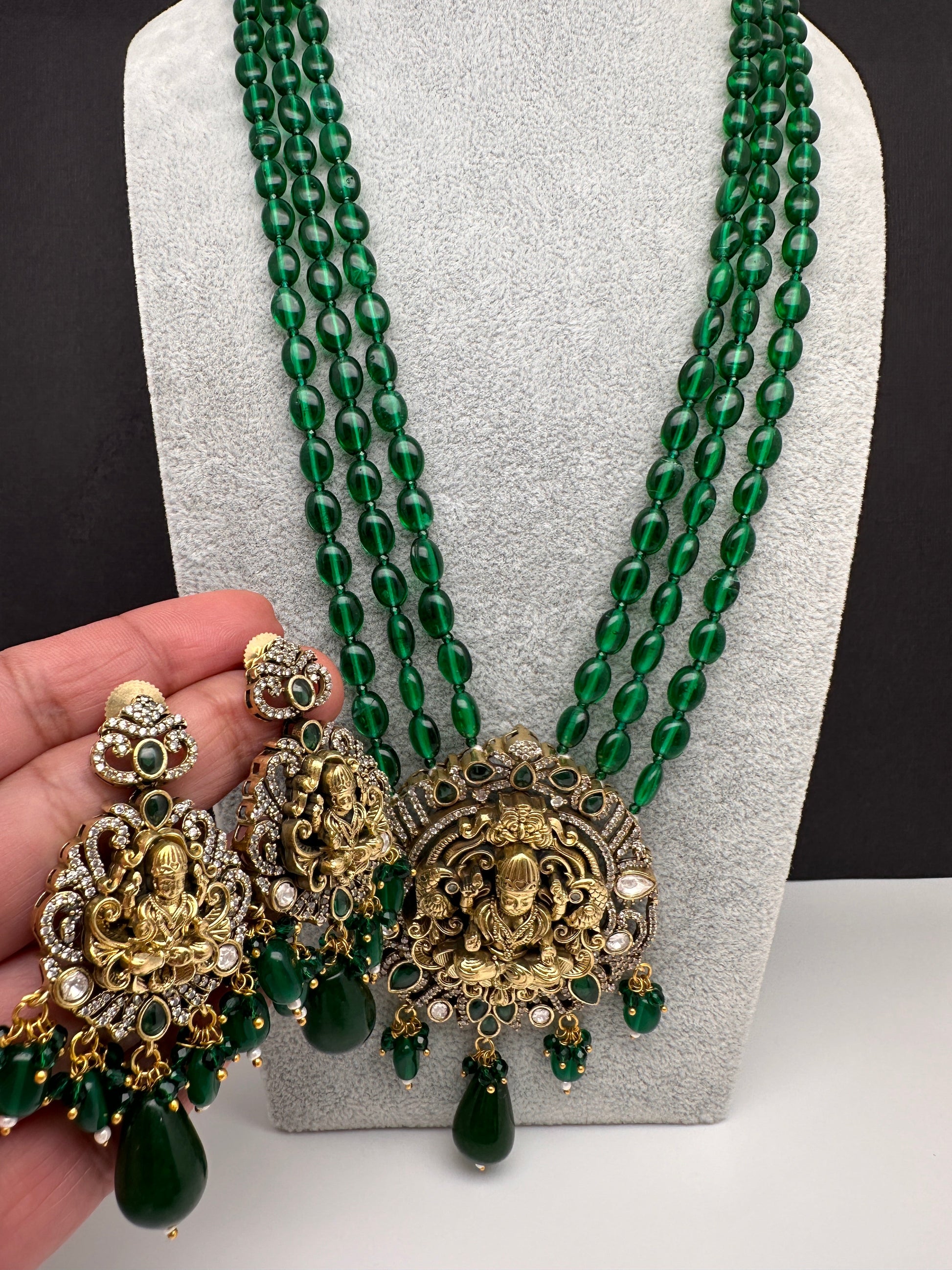 AD Kundan Goddess Lakshmi Color Monalisa Beads Necklace - Green