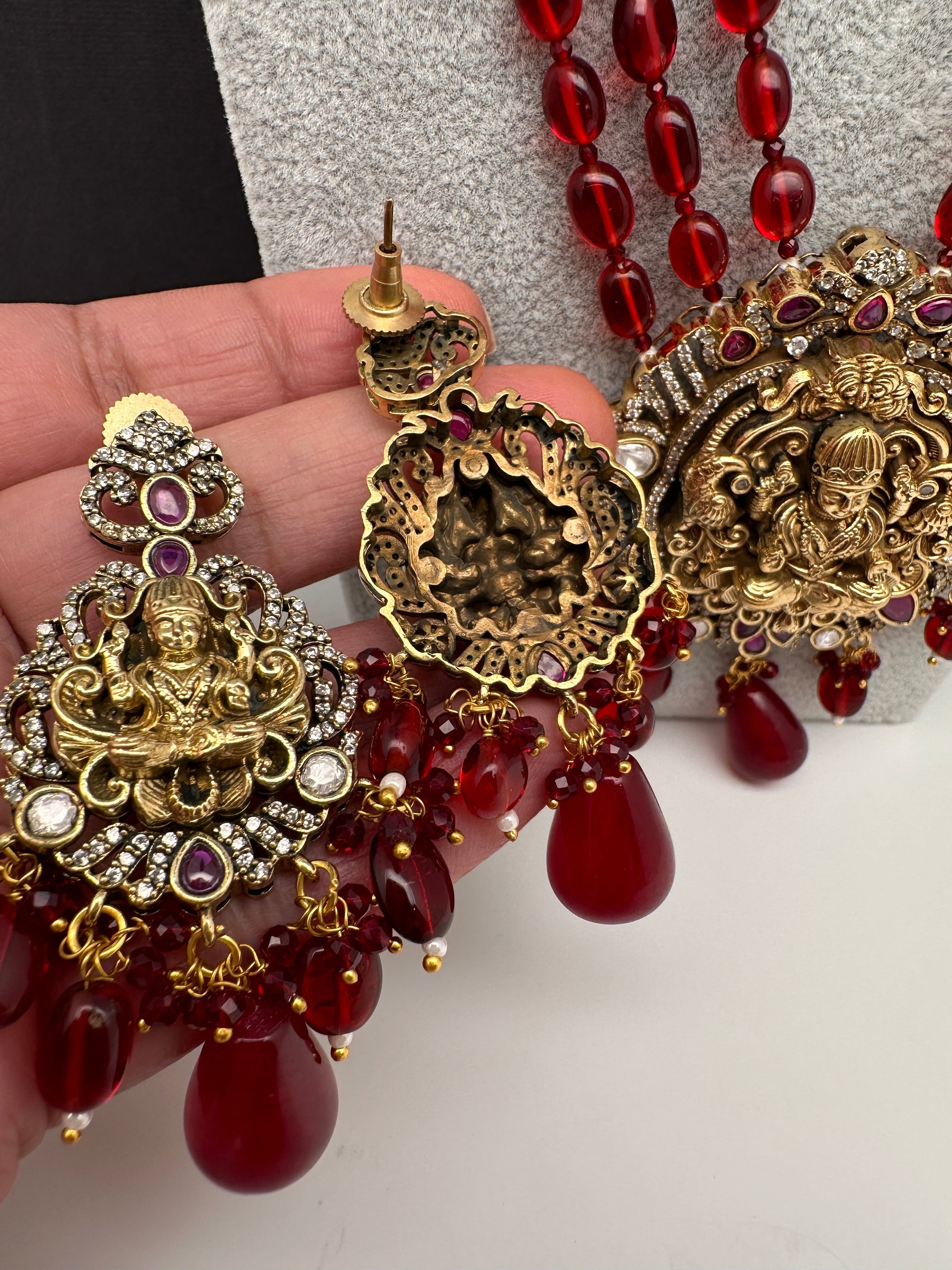 AD Kundan Goddess Lakshmi Color Monalisa Beads Necklace - Red