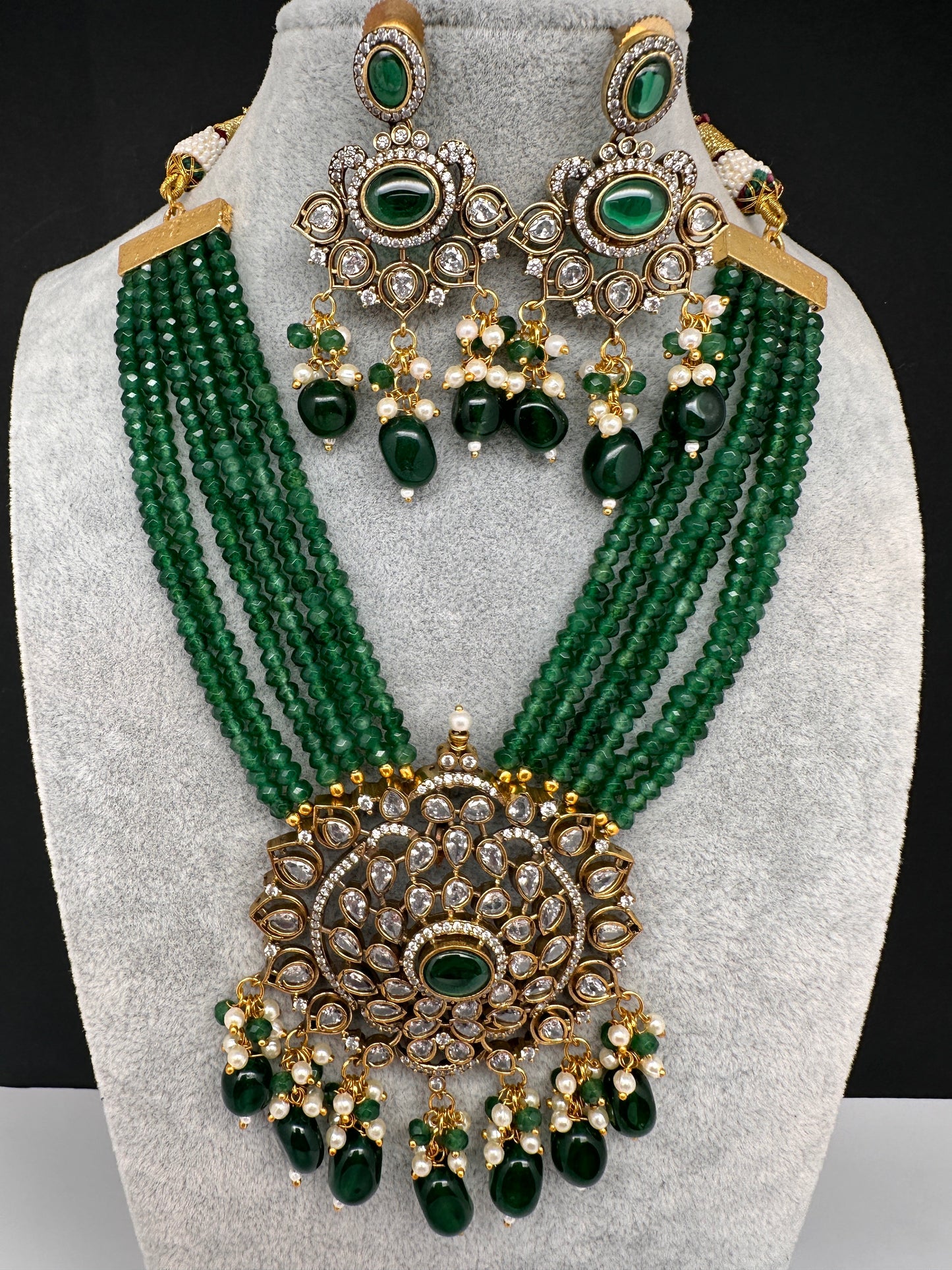 Victorian Moissanite Color Multi Layer Beads Short Necklace - Green