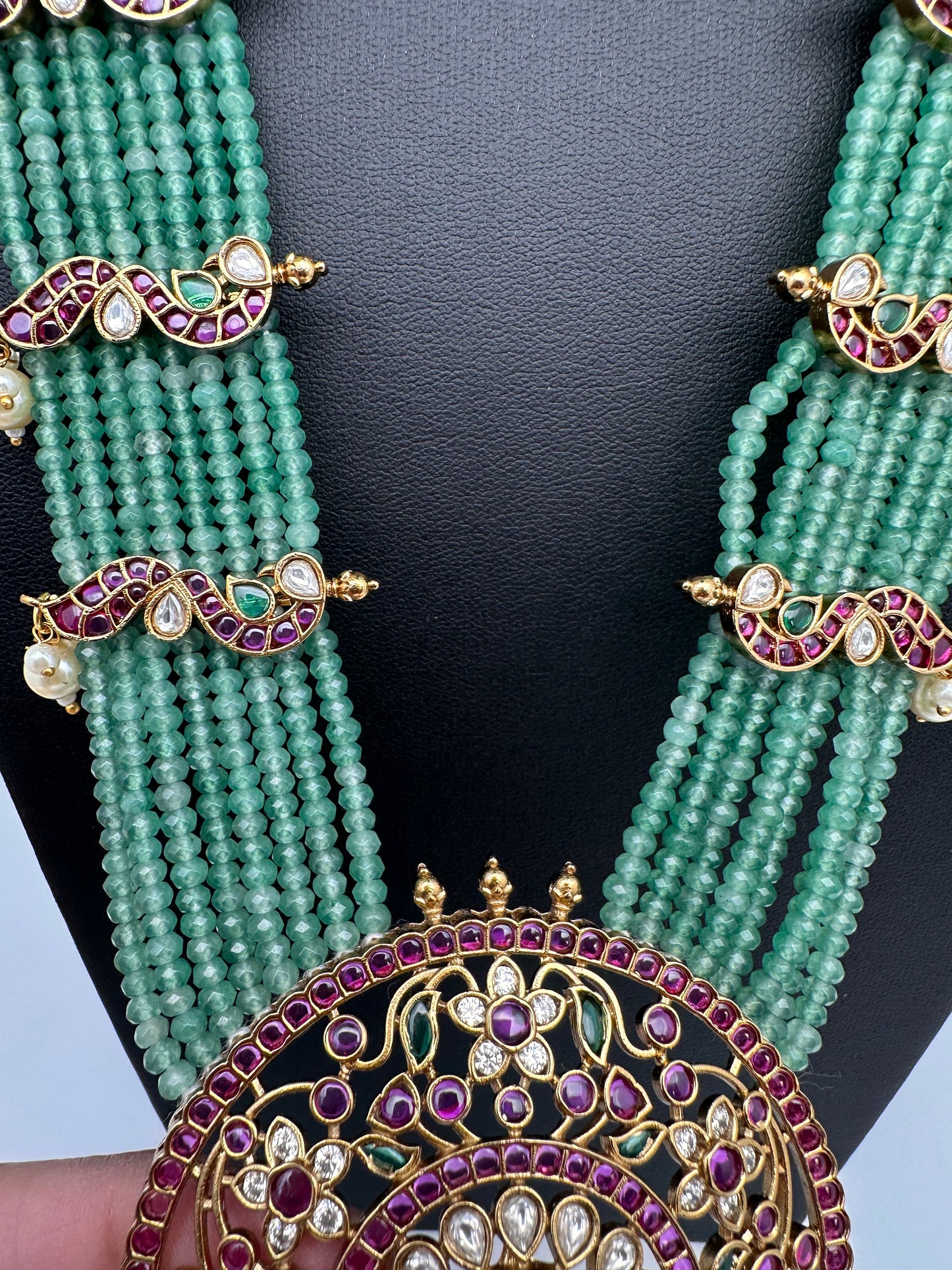 Kempu Pendent Green Beads Reani Haar Necklace