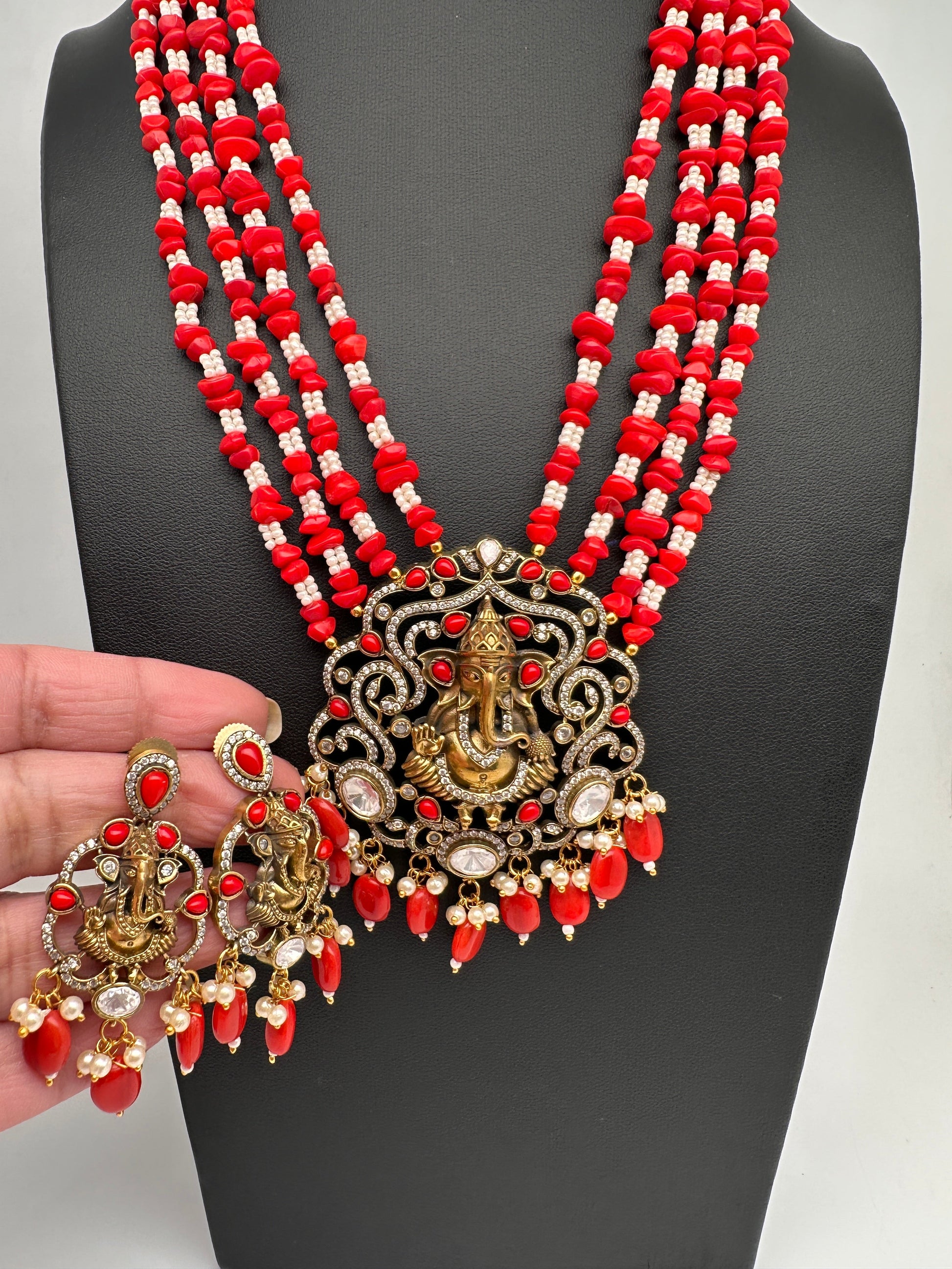 Ganesha Geru Finish Beads Color Stone Necklace - Coral
