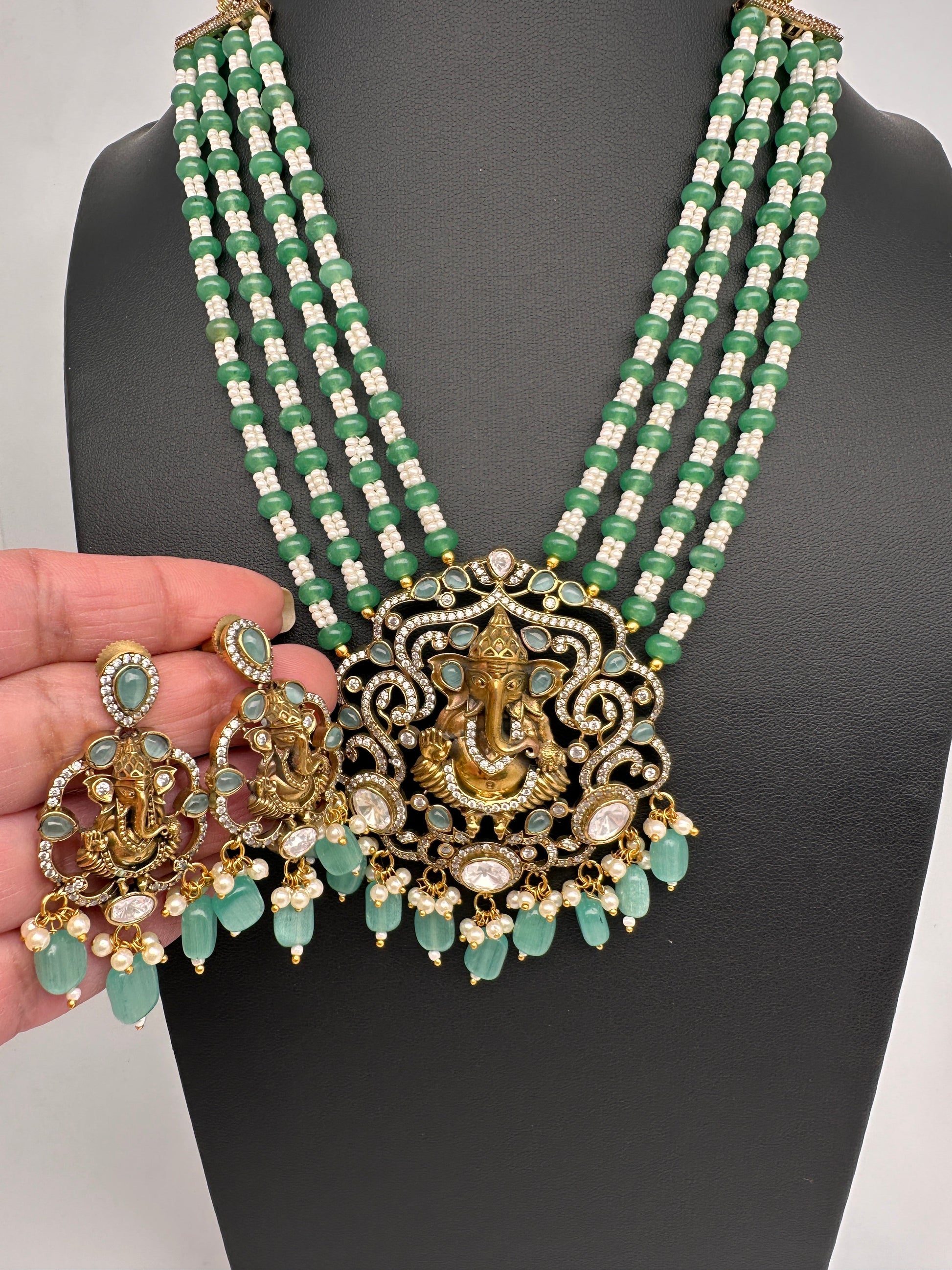 Ganesha Geru Finish Beads Color Stone Necklace - MintGreen