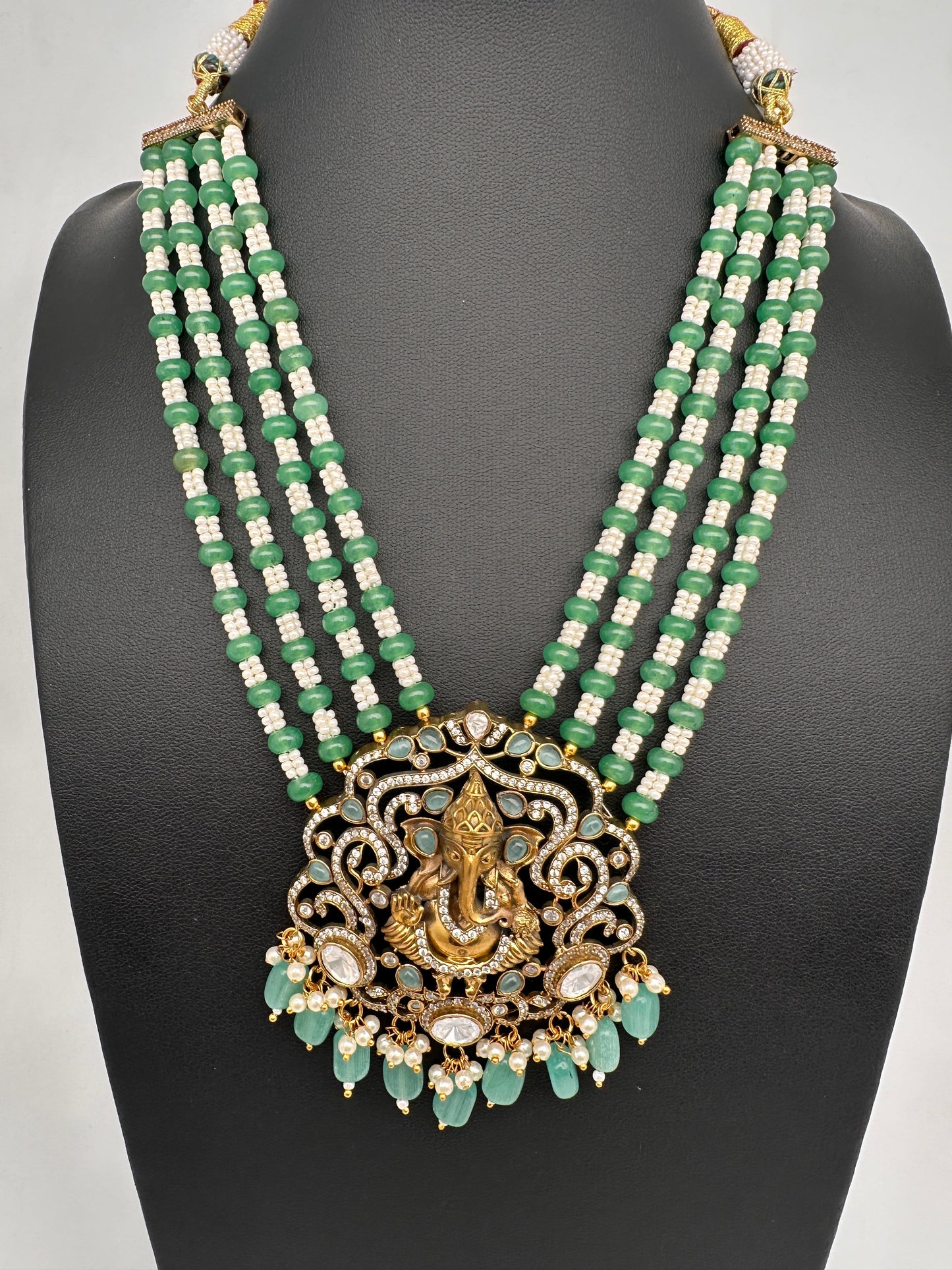 Ganesha Geru Finish Beads Color Stone Necklace - MintGreen