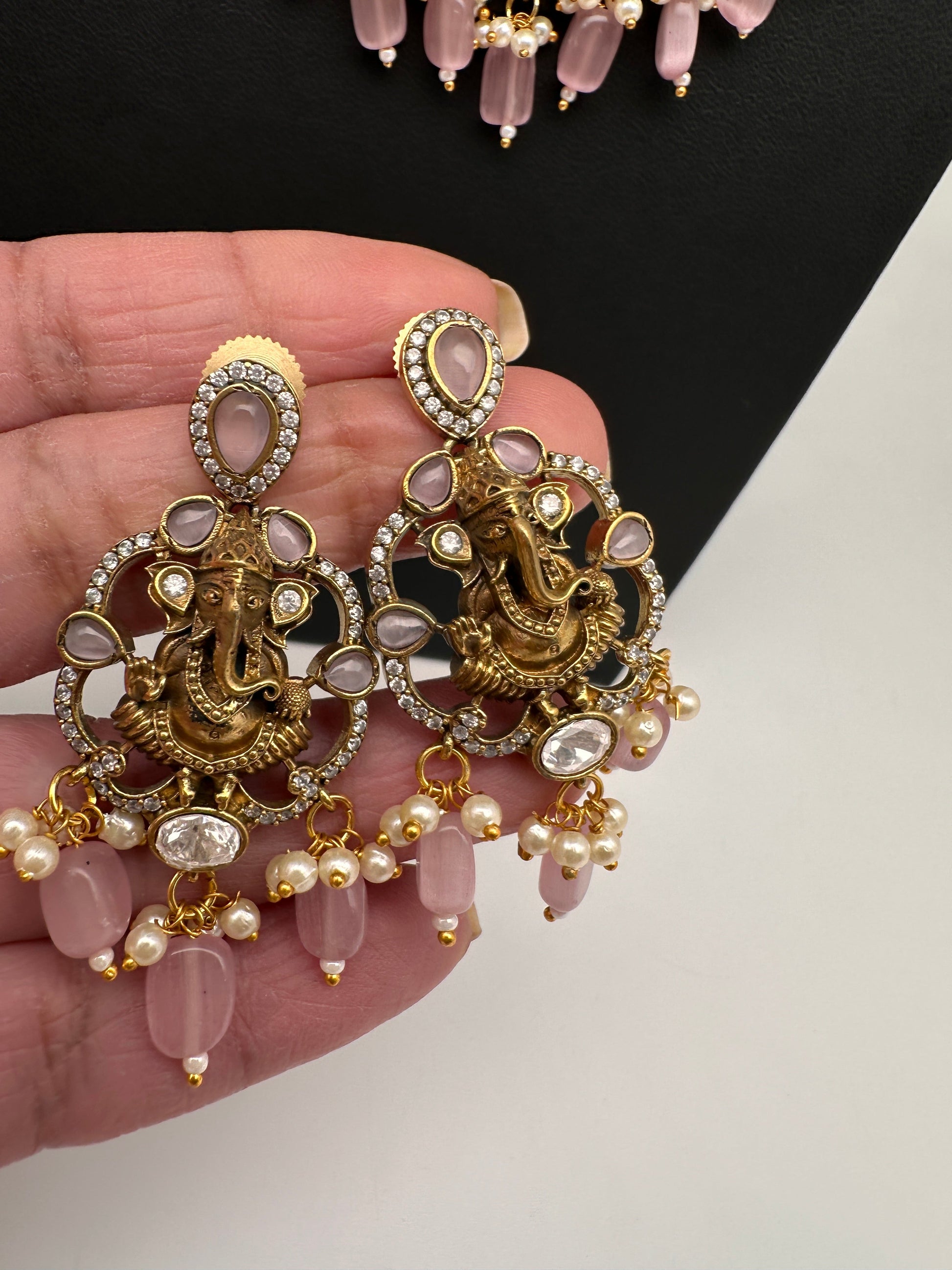 Ganesha Geru Finish Beads Color Stone Necklace - Pink