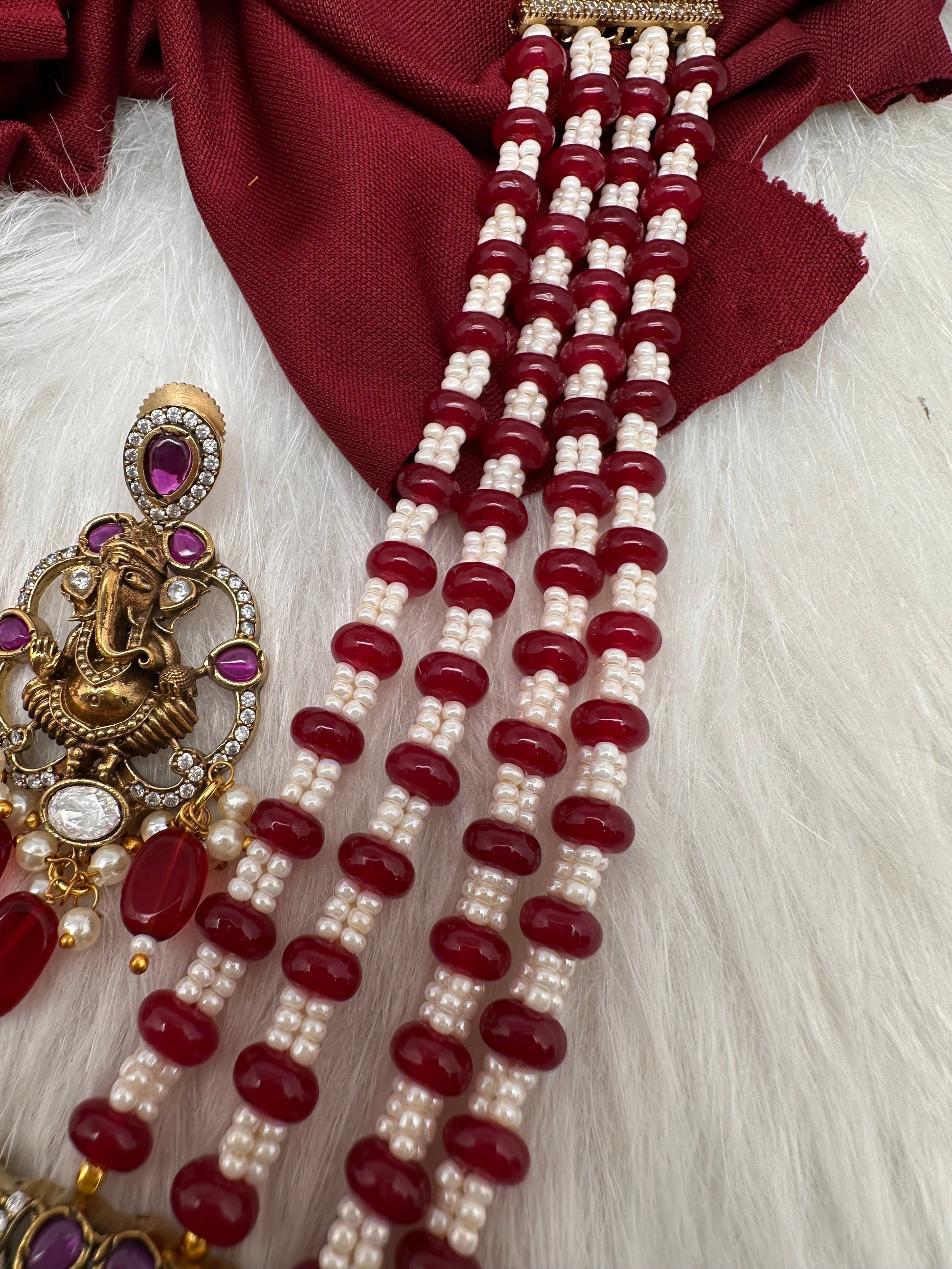 Ganesha Geru Finish Beads Color Stone Necklace - Red