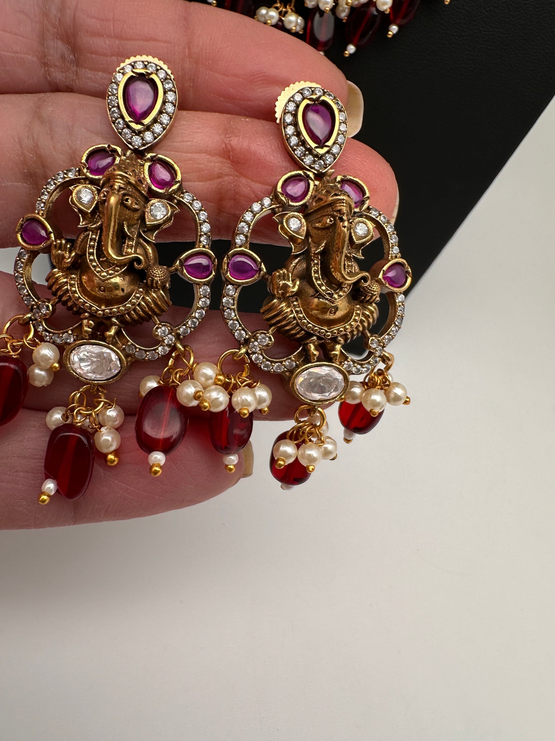 Ganesha Geru Finish Beads Color Stone Necklace - Red
