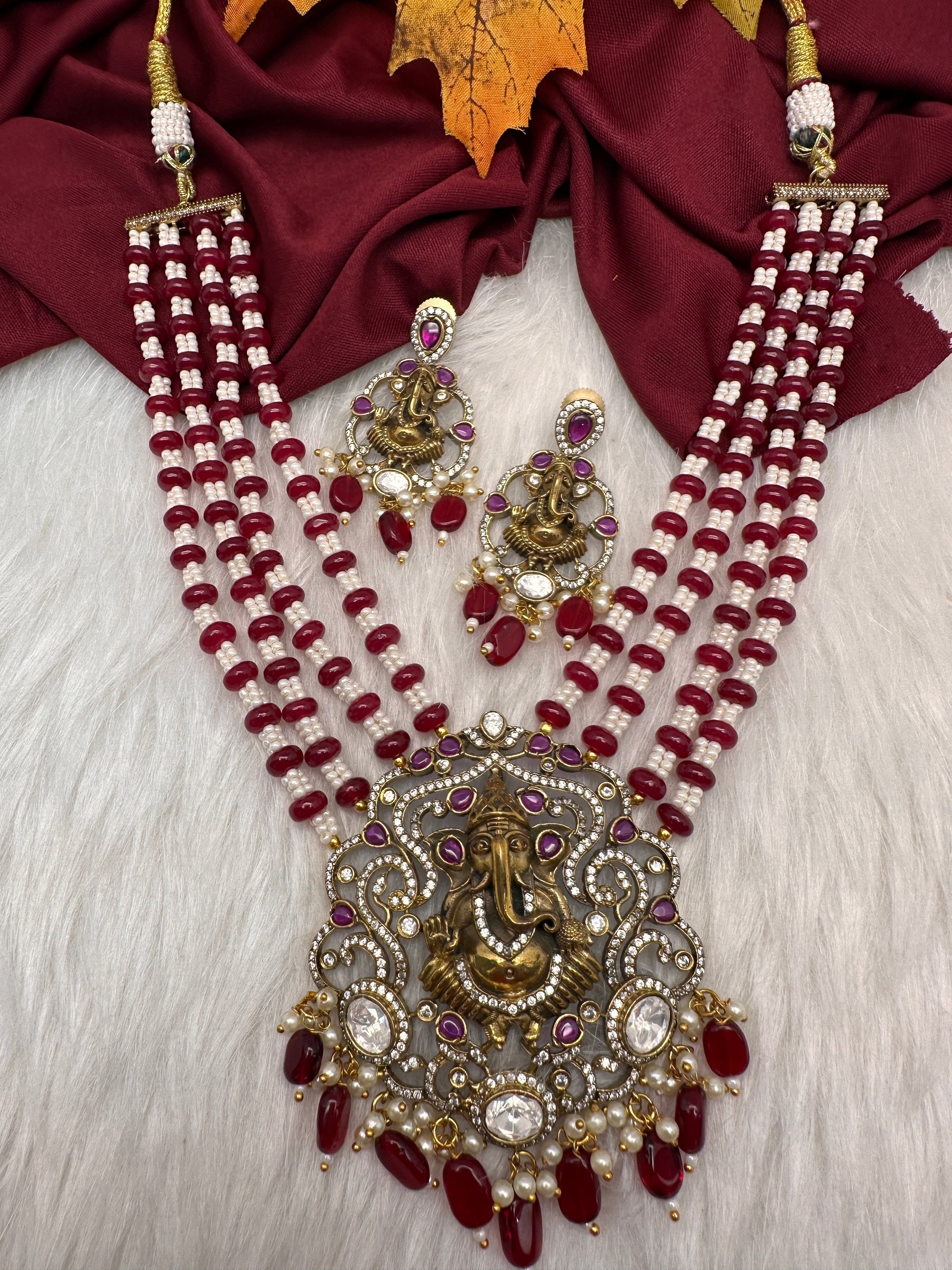 Ganesha Geru Finish Beads Color Stone Necklace - Red