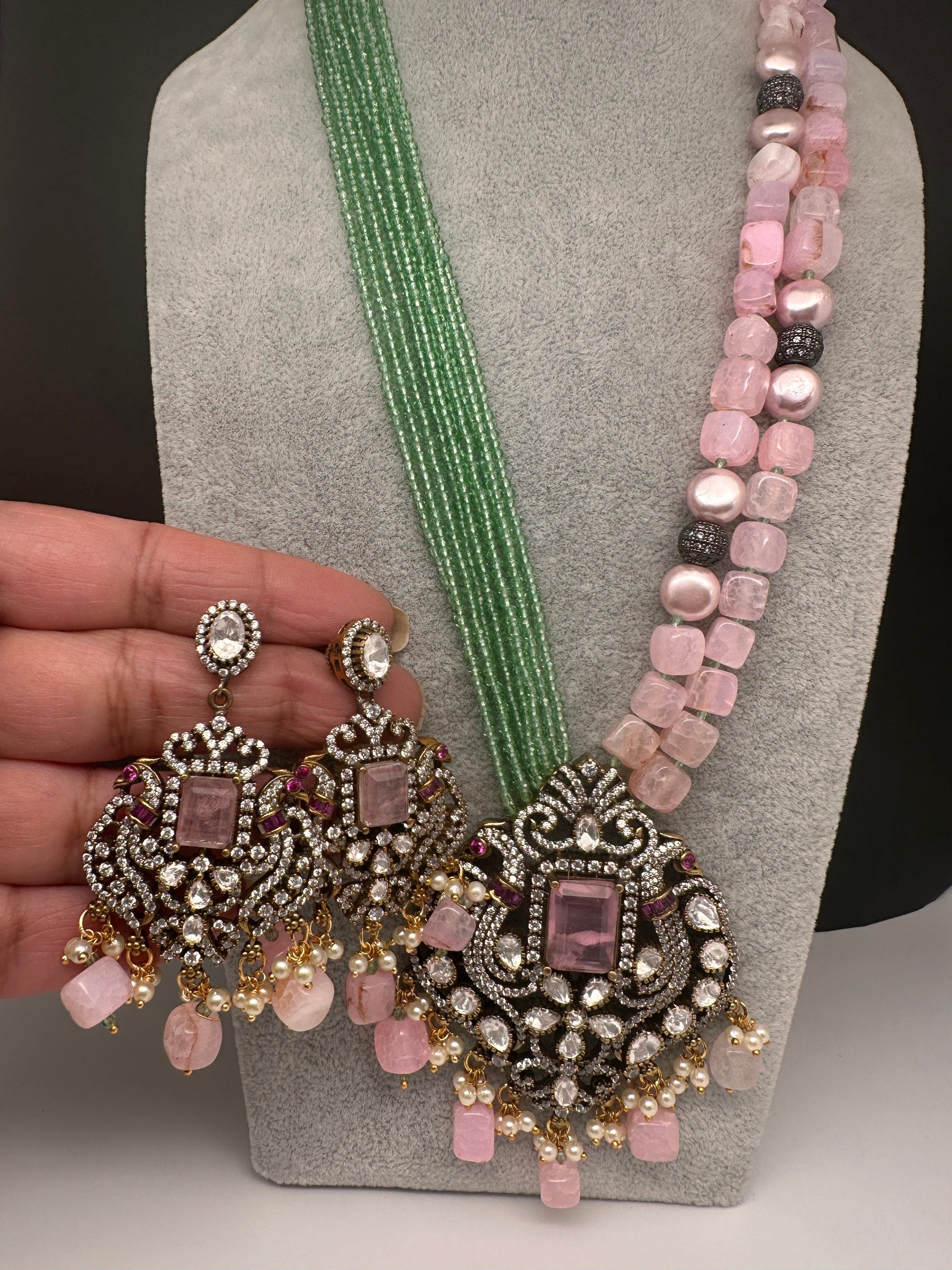 Moissanite Fussion Beads Victorian Finish Color Stone Necklace - MintGreen