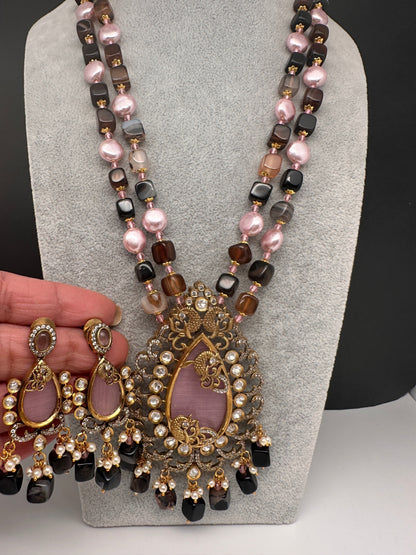 Box Monilsa Beads Mehendi Finish Color Stone Necklace - Brown