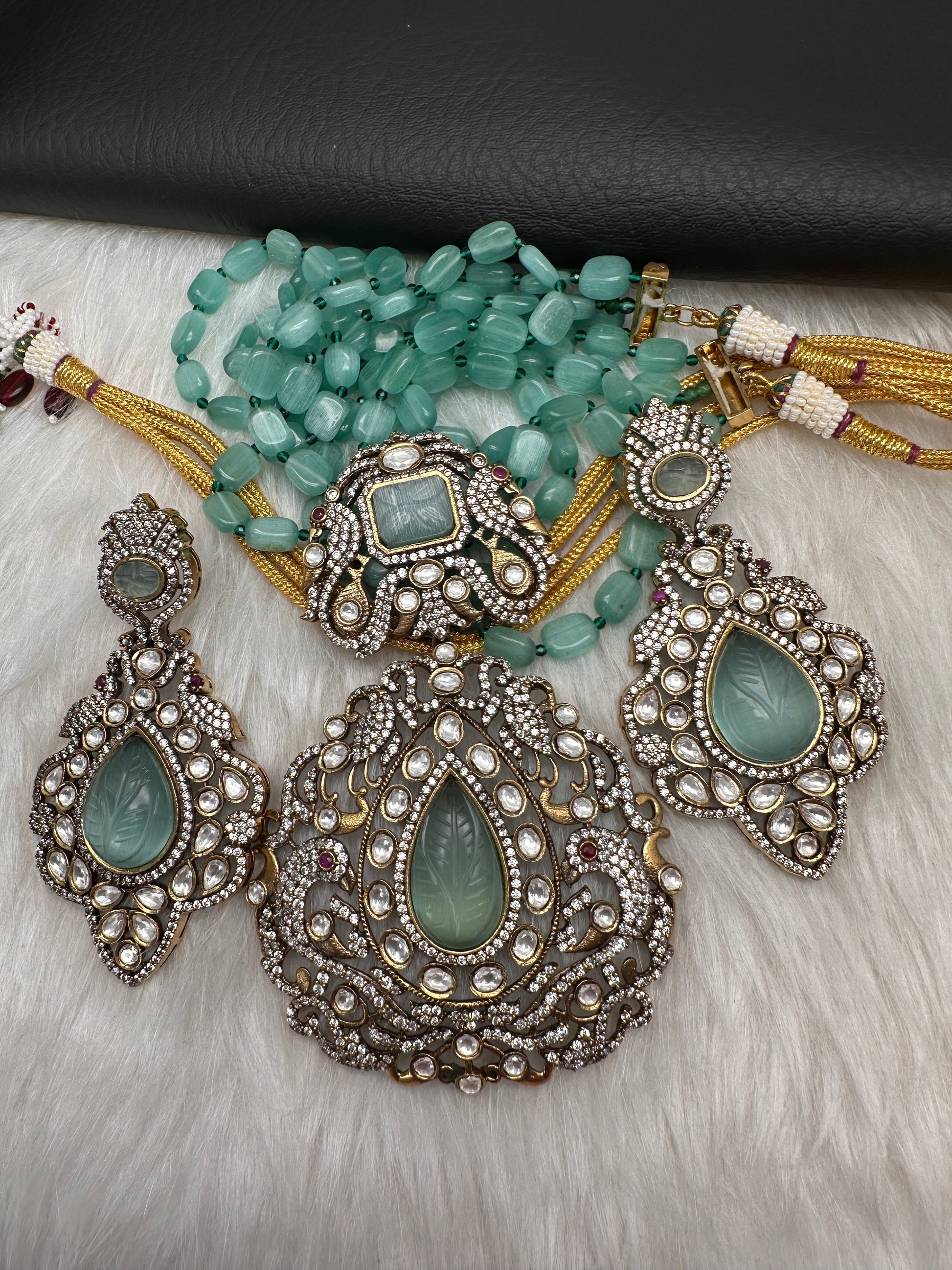 Victorian Moissanite Color Stone Necklace - MintGreen