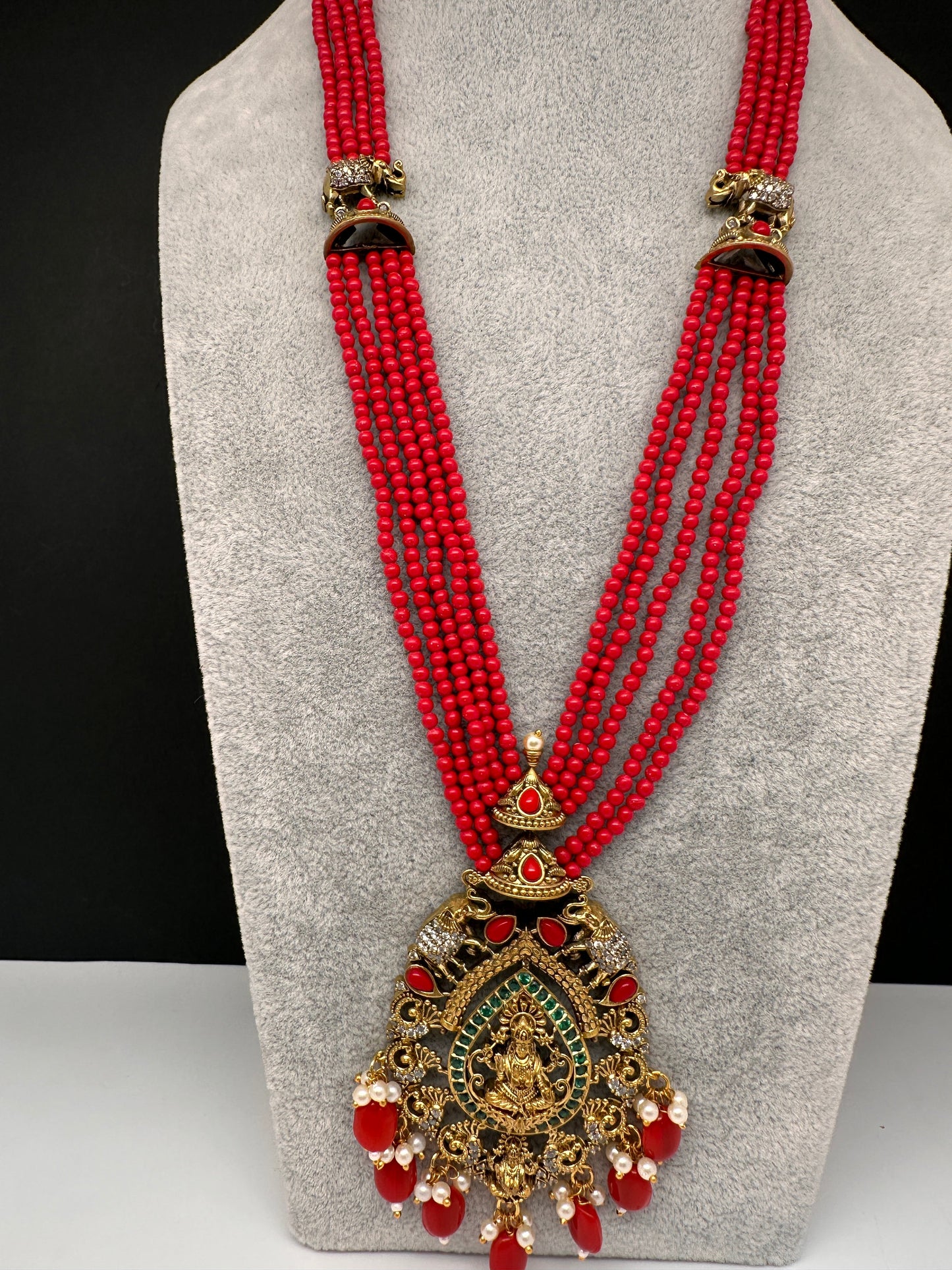 Geru Finish Goddess Lakshmi Color Stone Necklace - Coral
