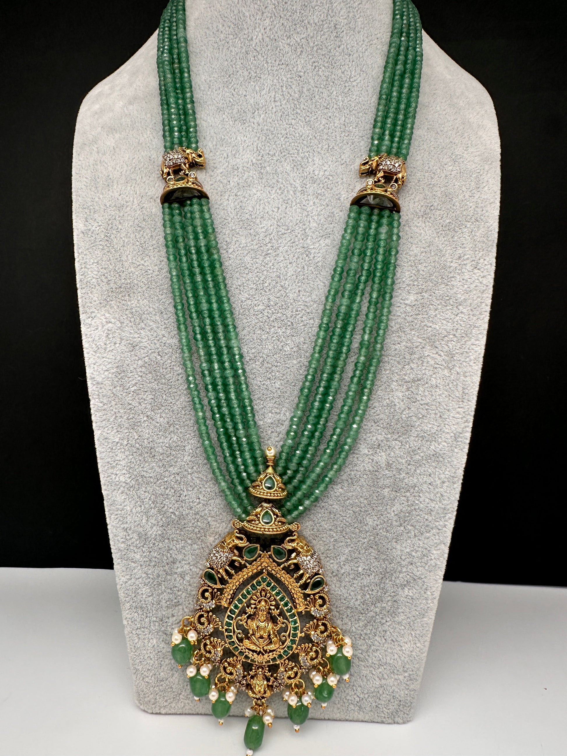 Geru Finish Goddess Lakshmi Color Stone Necklace - Green