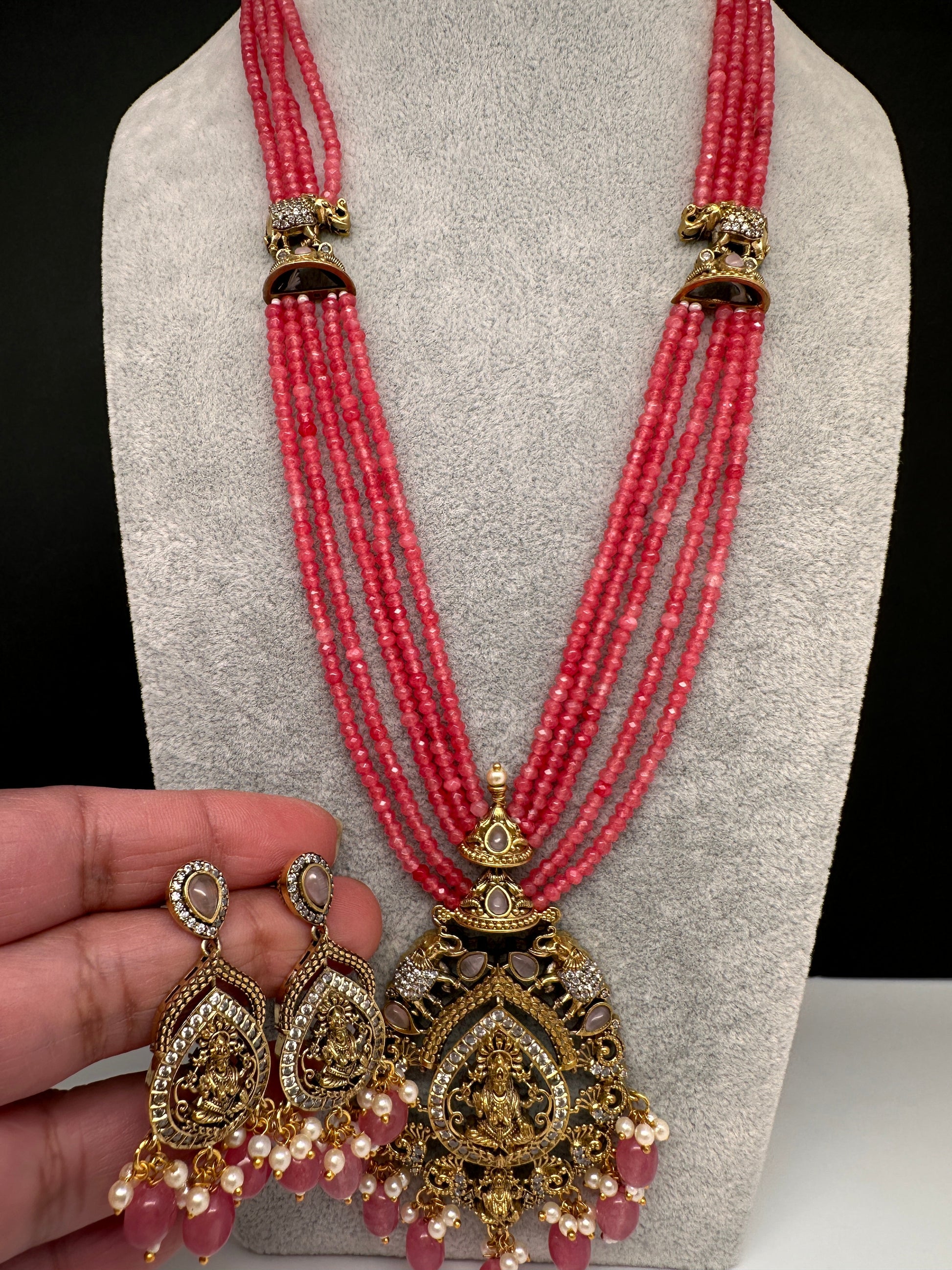 Geru Finish Goddess Lakshmi Color Stone Necklace - Pink