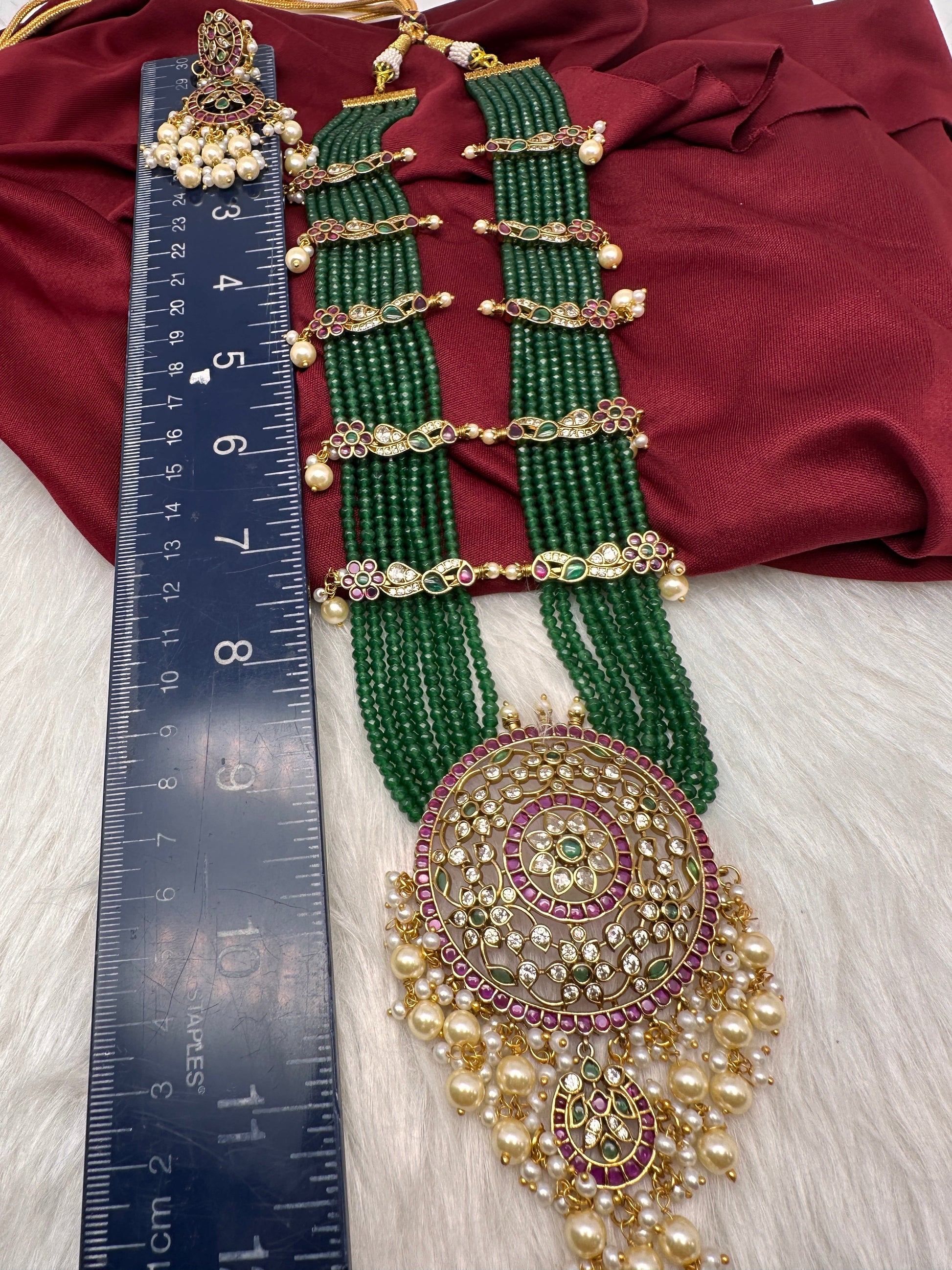 Kempu Beads Mayura Haar Color Stone Necklace - Green