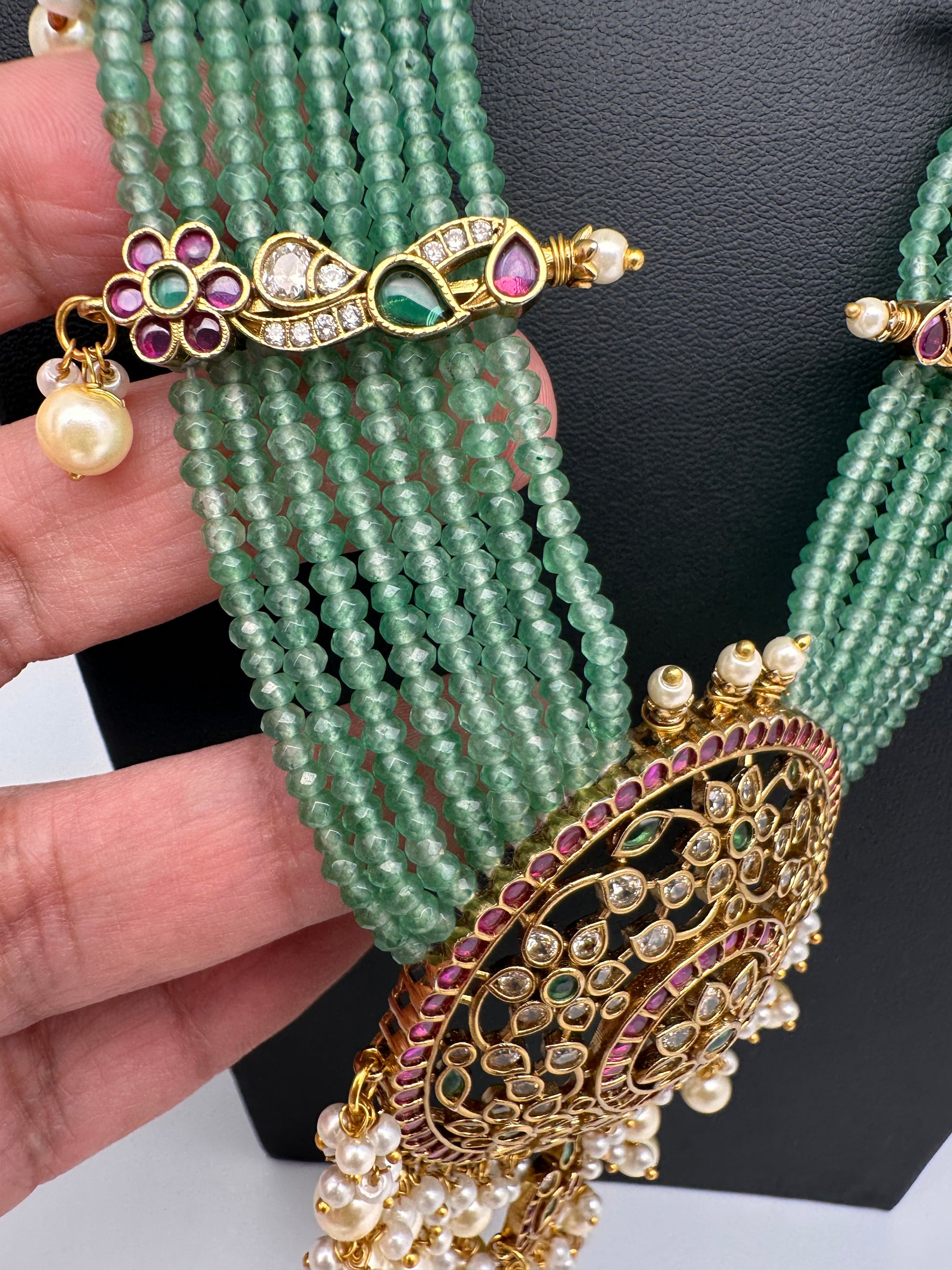 Kempu Beads Mayura Haar Color Stone Necklace - MintGreen