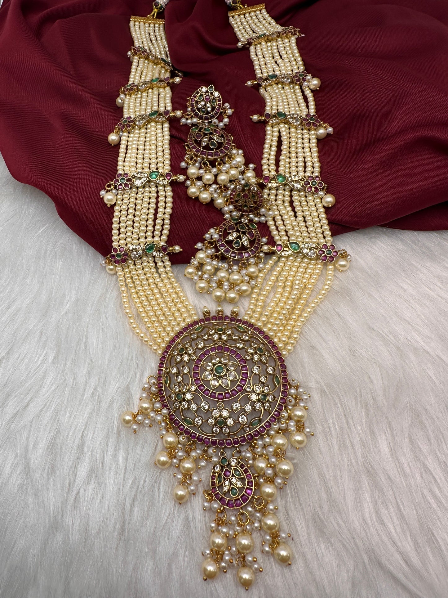 Kempu Beads Mayura Haar Color Stone Necklace - Pearl