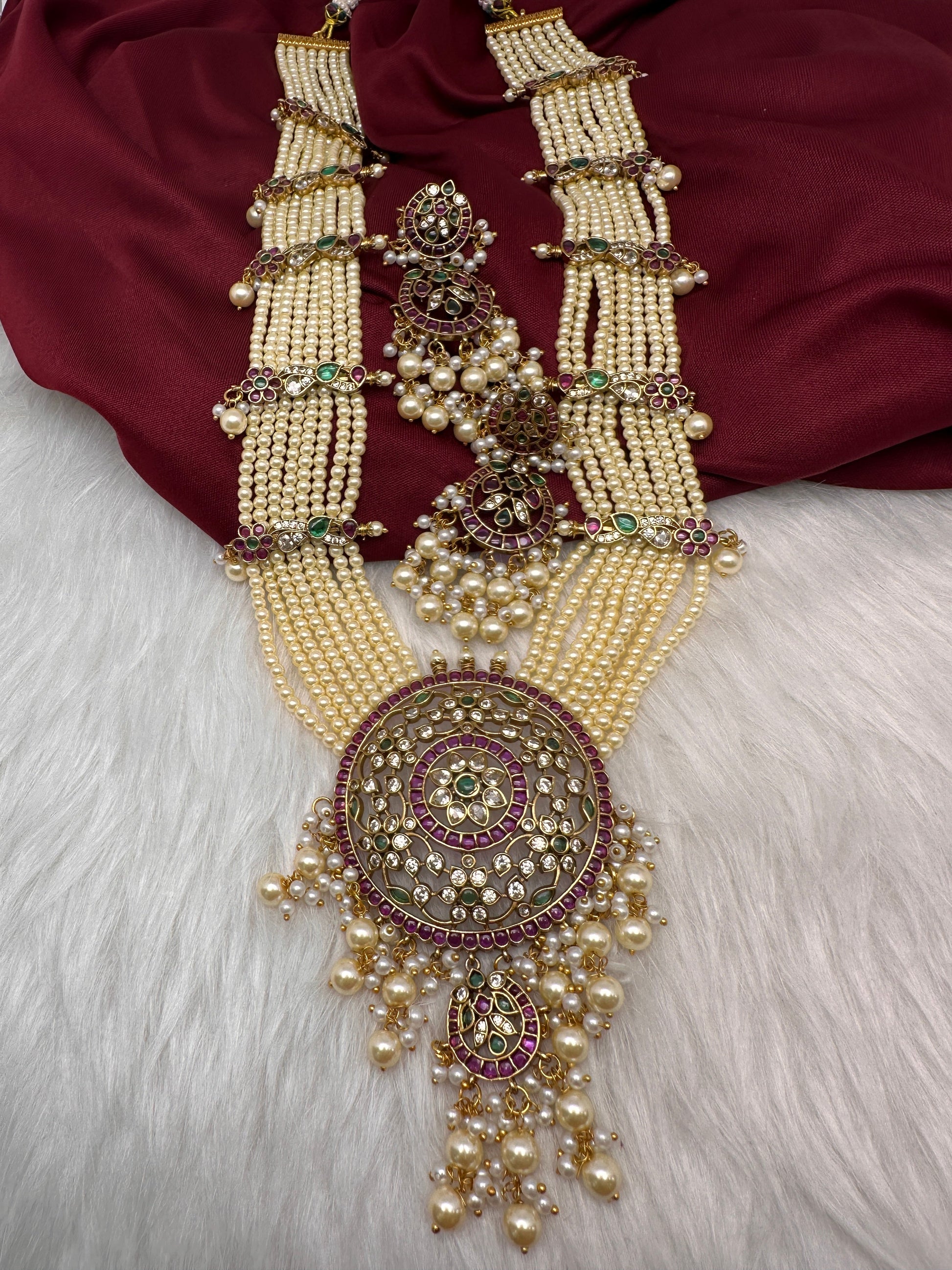 Kempu Beads Mayura Haar Color Stone Necklace - Pearl